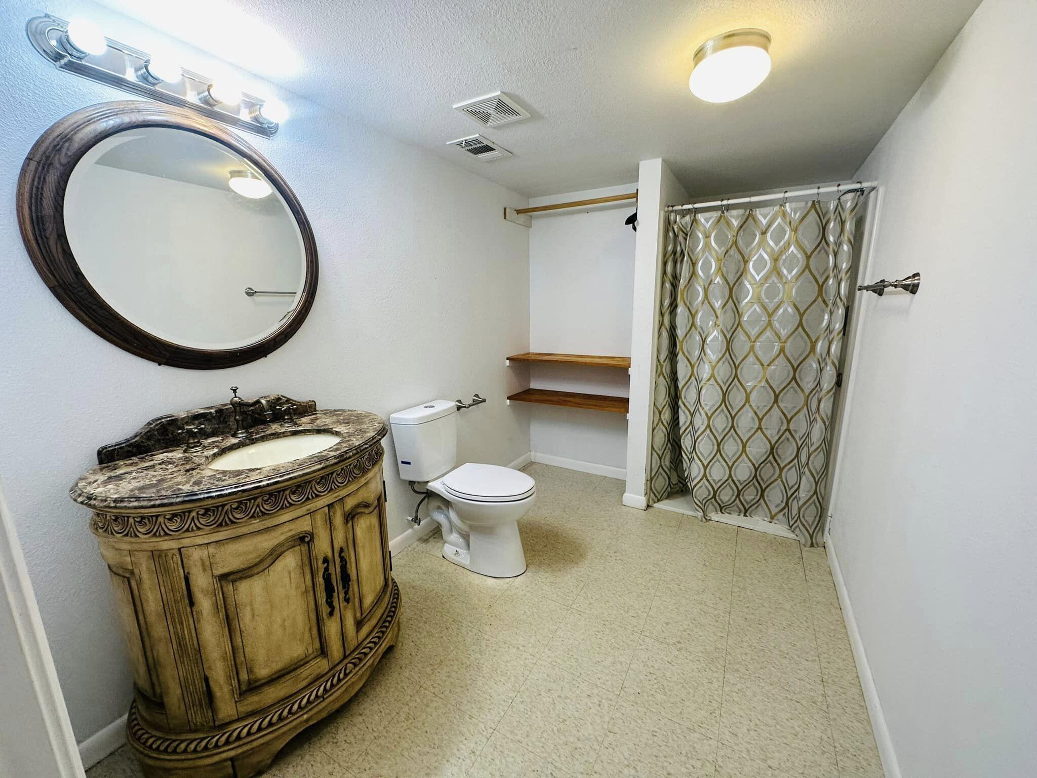 DEFUNIAK SPRINGS TOWN OF - Residential Lease
