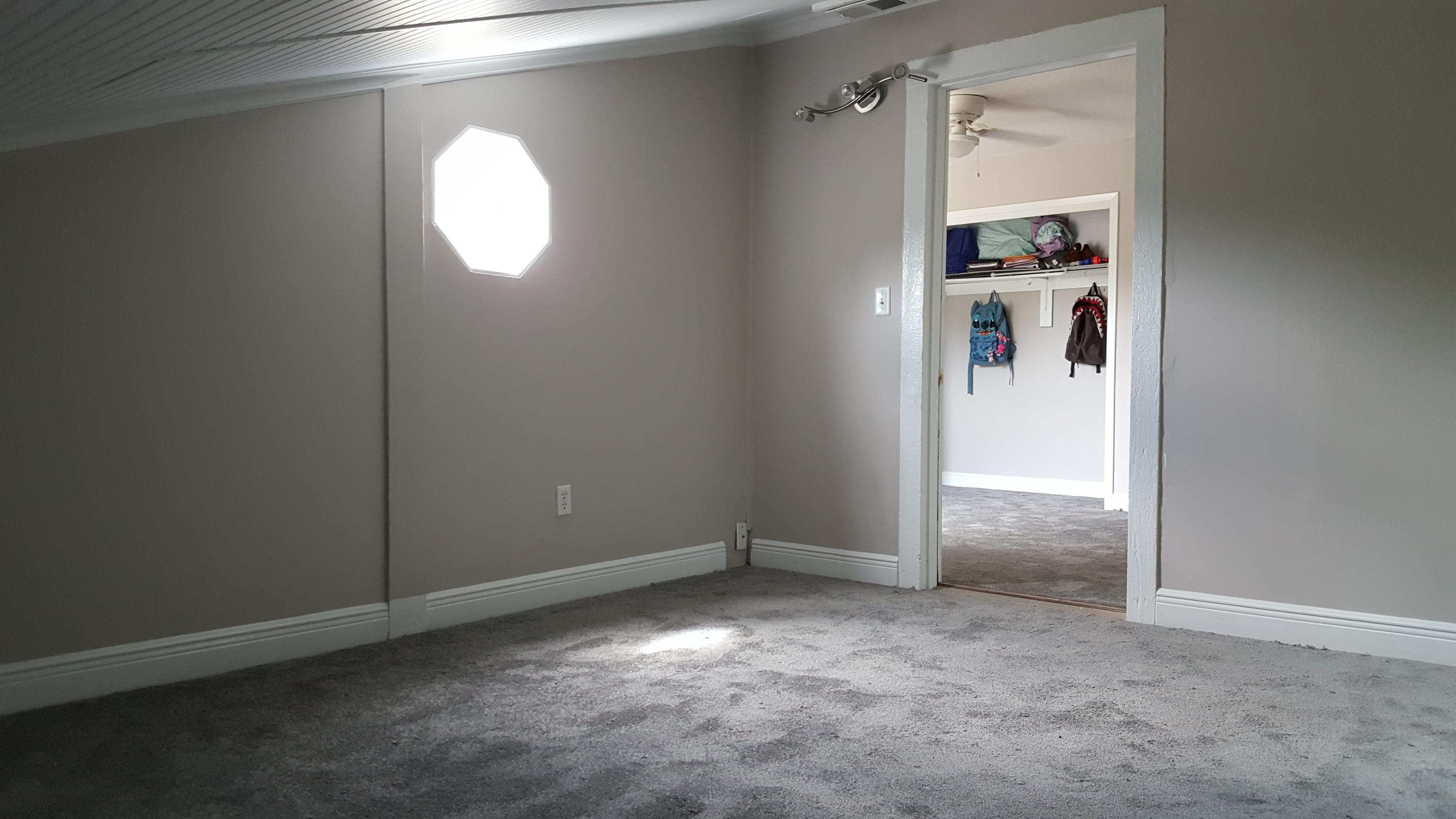 COLONIAL WOODS T/H - Residential