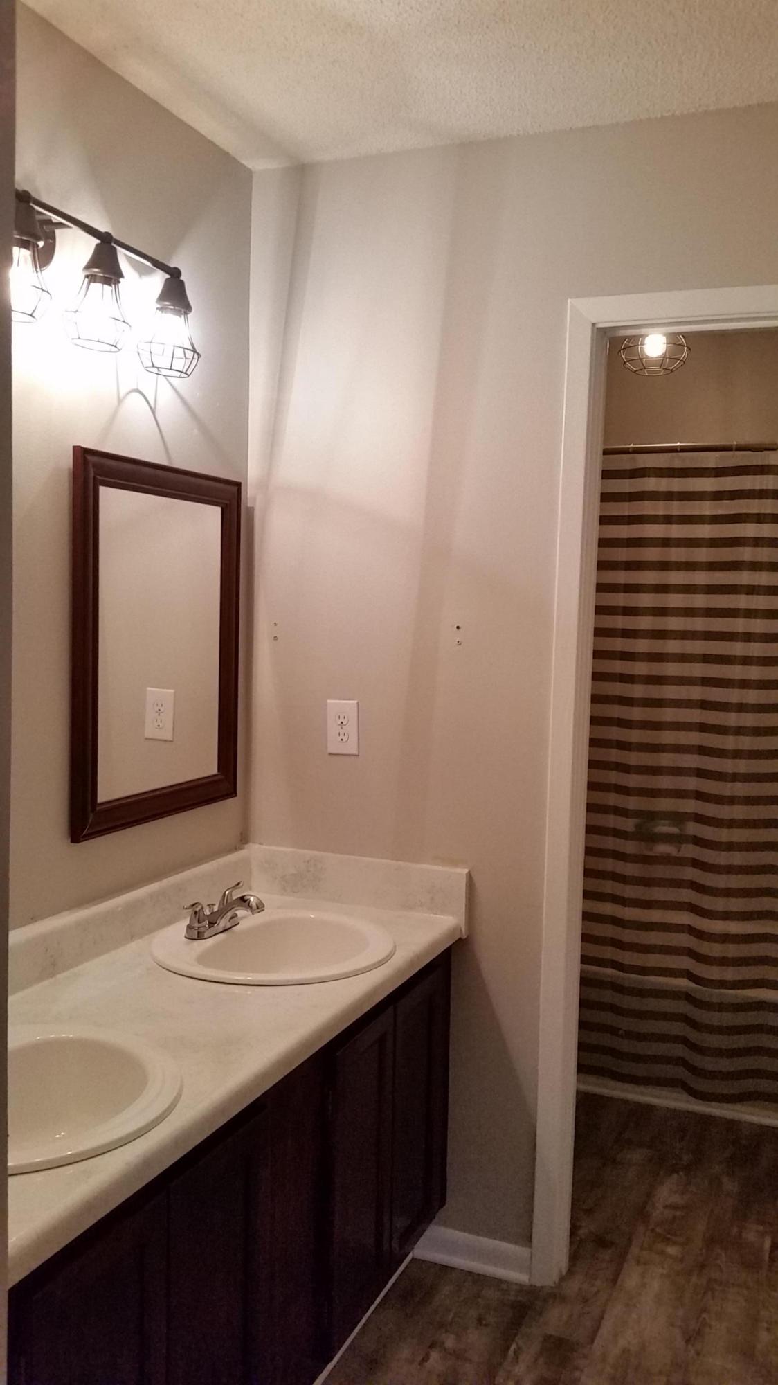 COLONIAL WOODS T/H - Residential