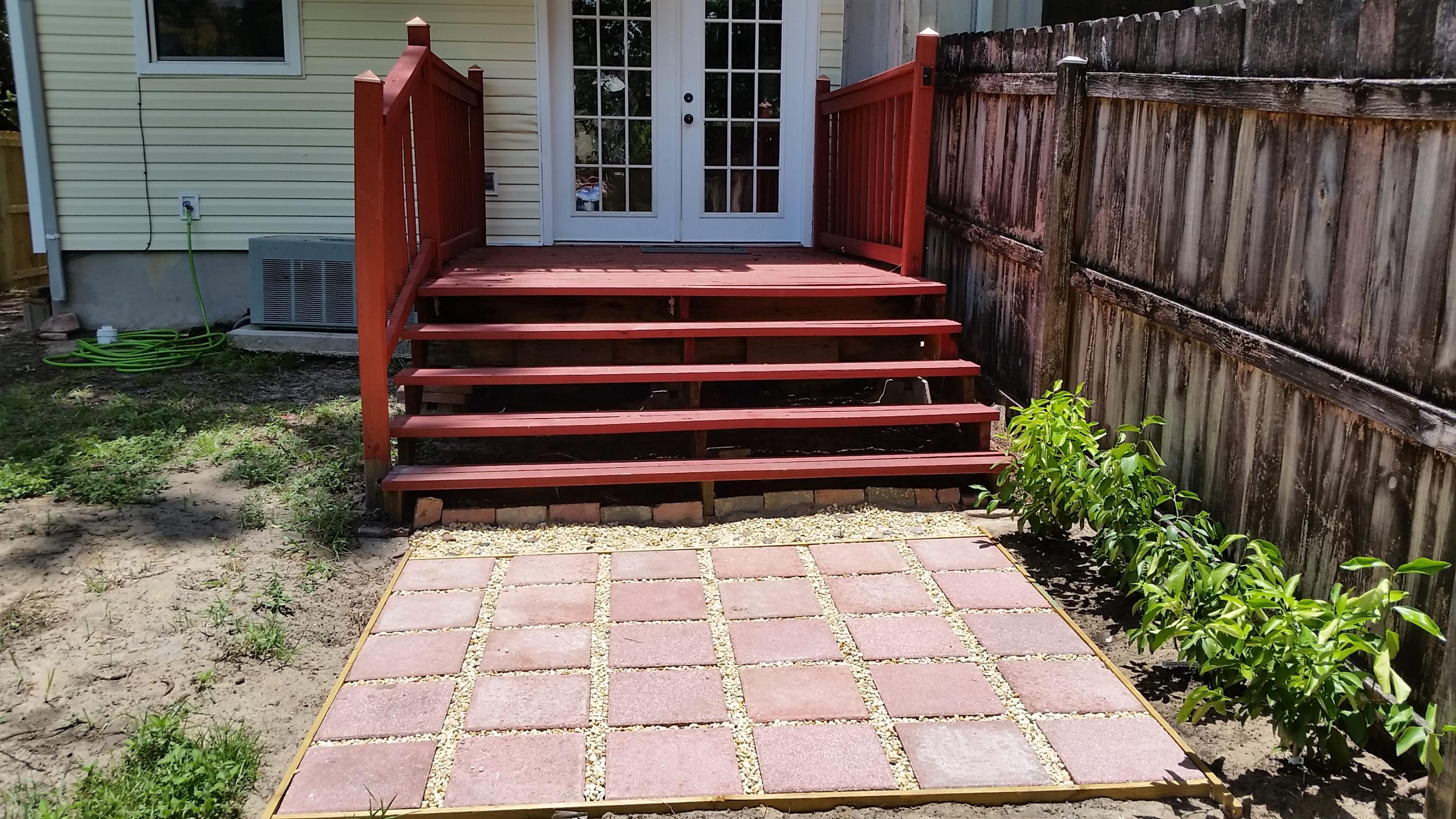 COLONIAL WOODS T/H - Residential