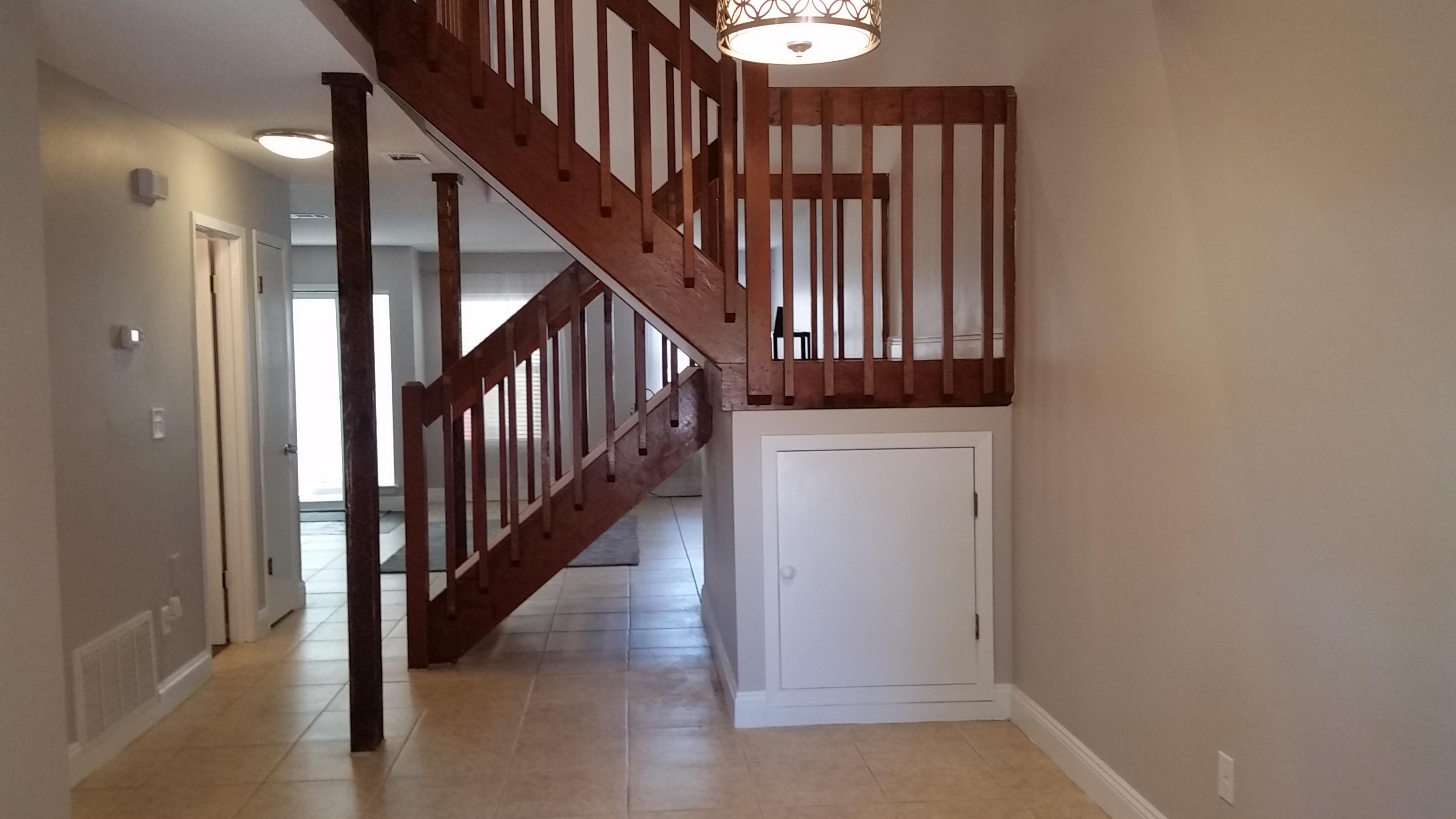 COLONIAL WOODS T/H - Residential