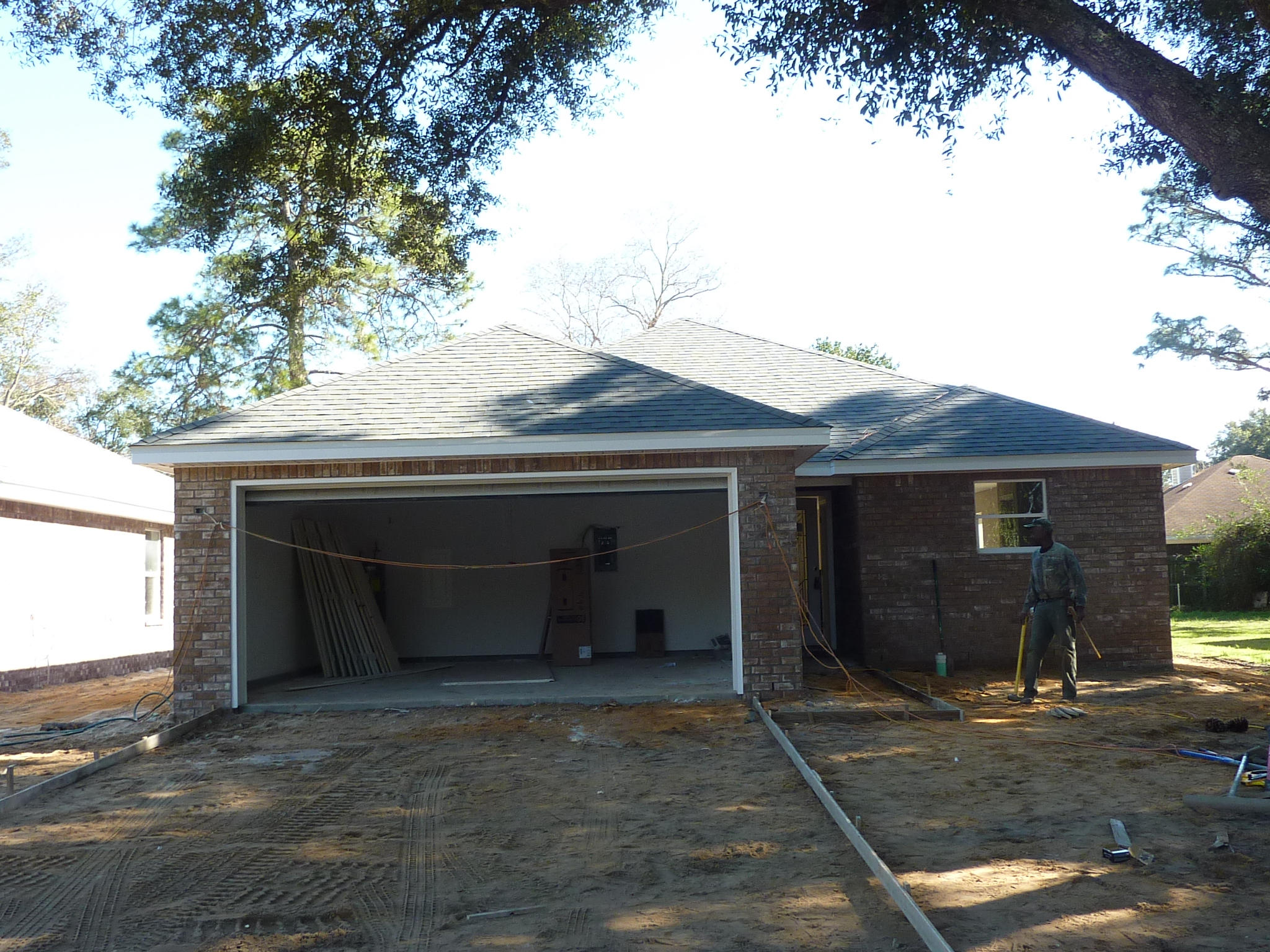 OAK BREEZE - Residential