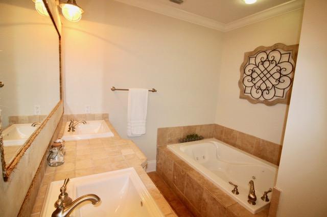 ADAGIO - Residential