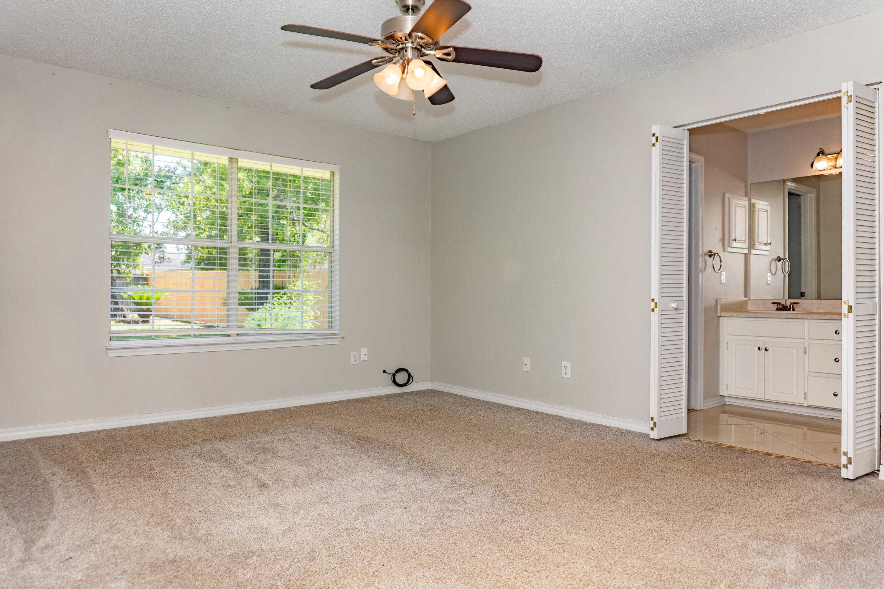 CHEROKEE BEND S/D PH 2 - Residential Lease