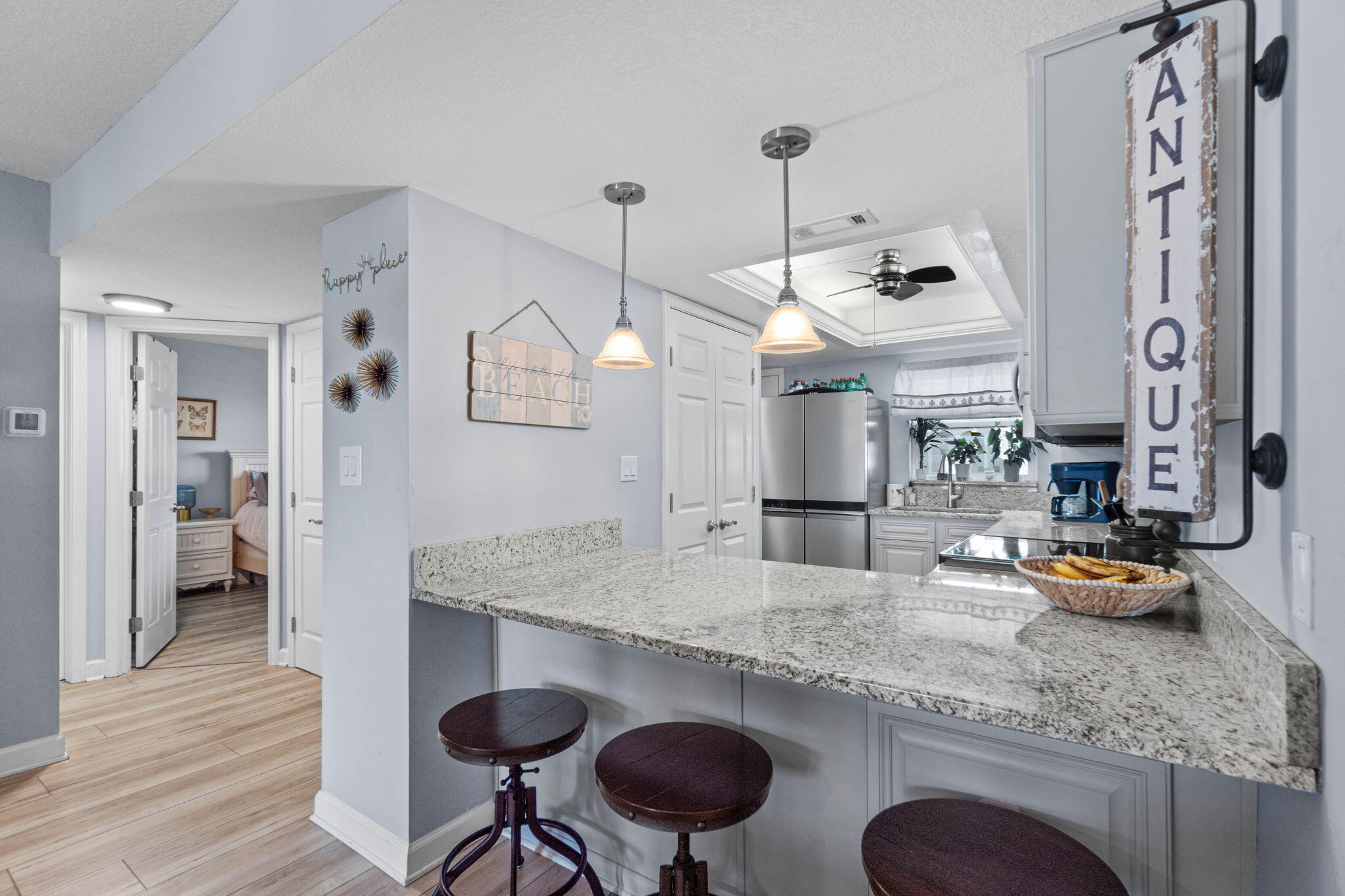 EL MATADOR CONDO - Residential