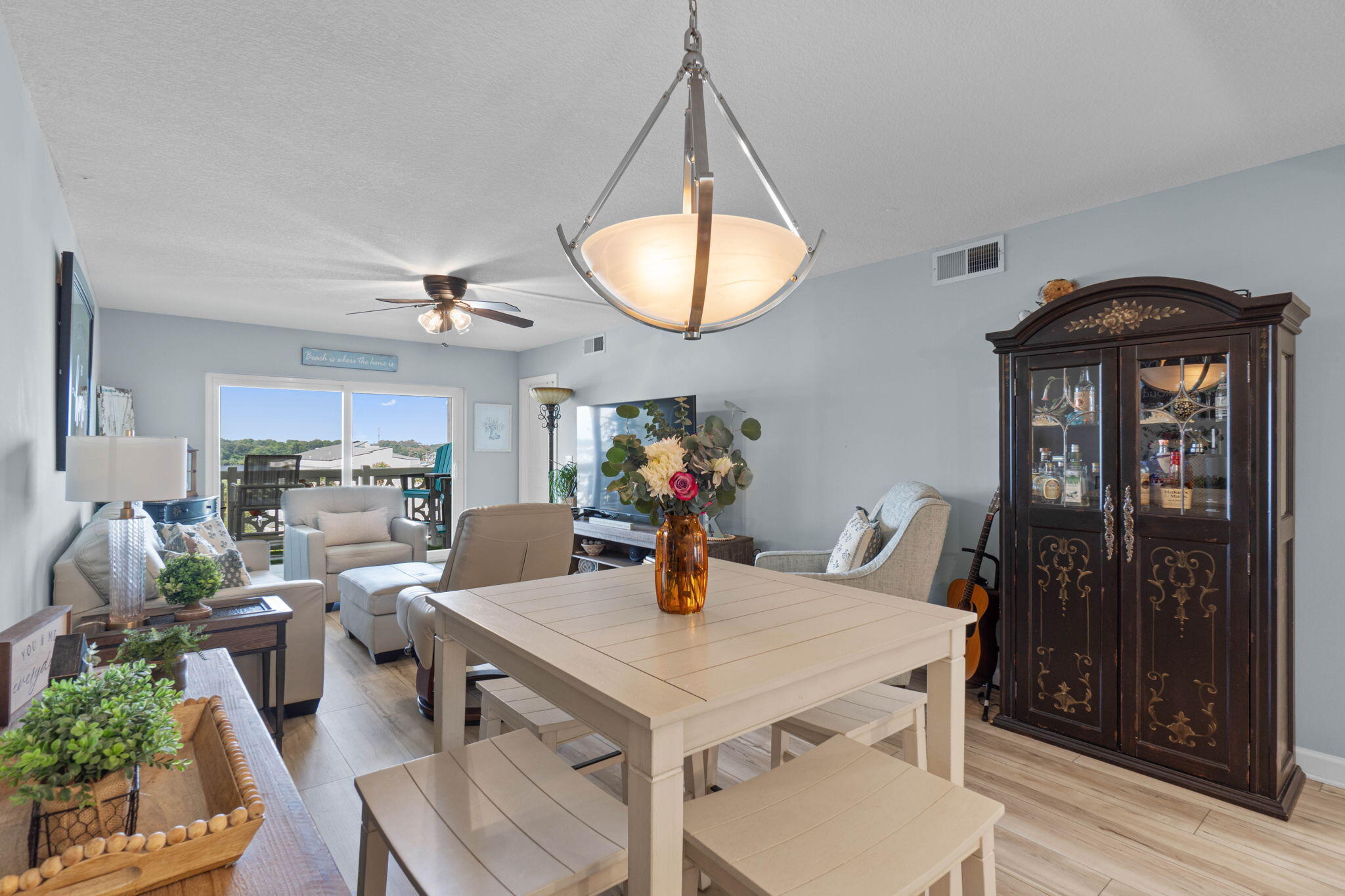 EL MATADOR CONDO - Residential