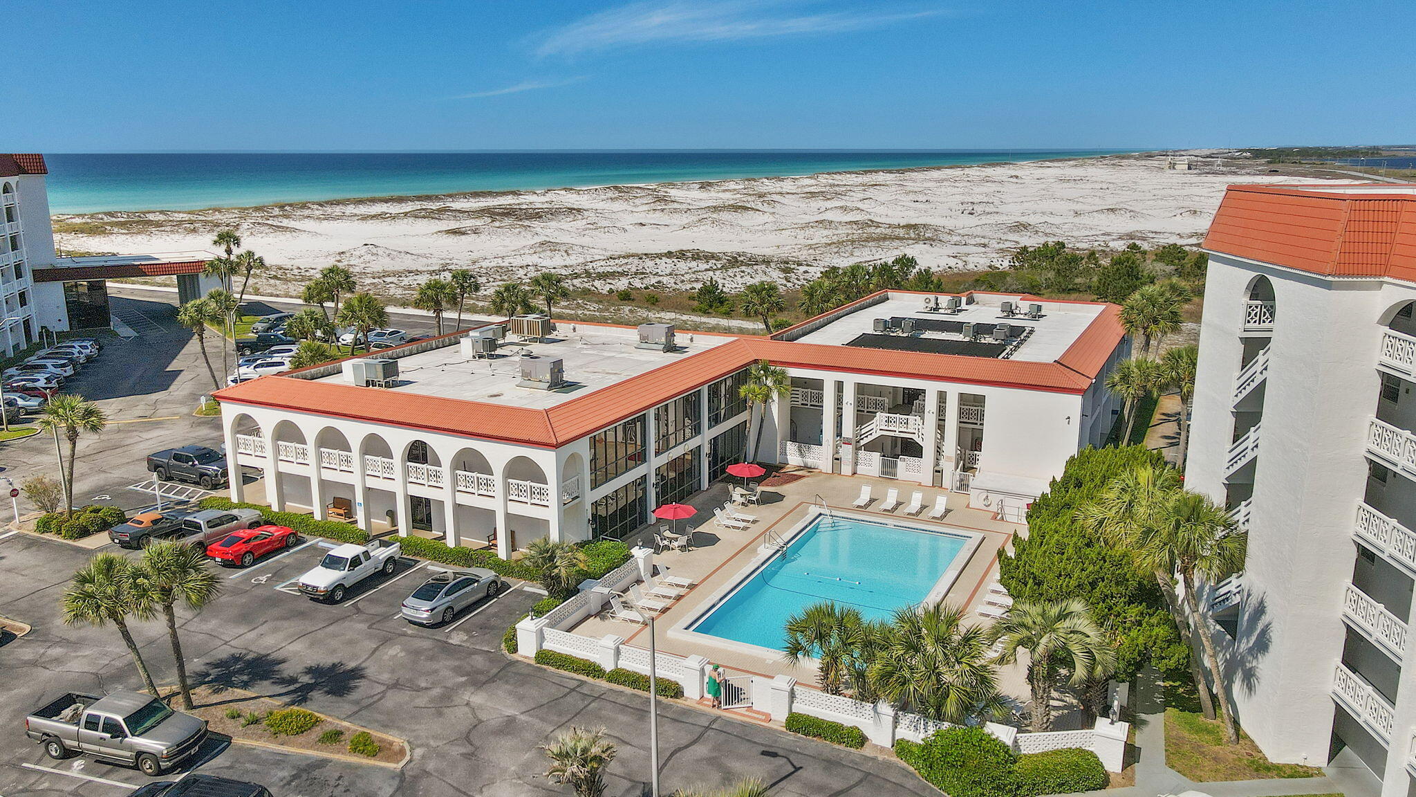 EL MATADOR CONDO - Residential