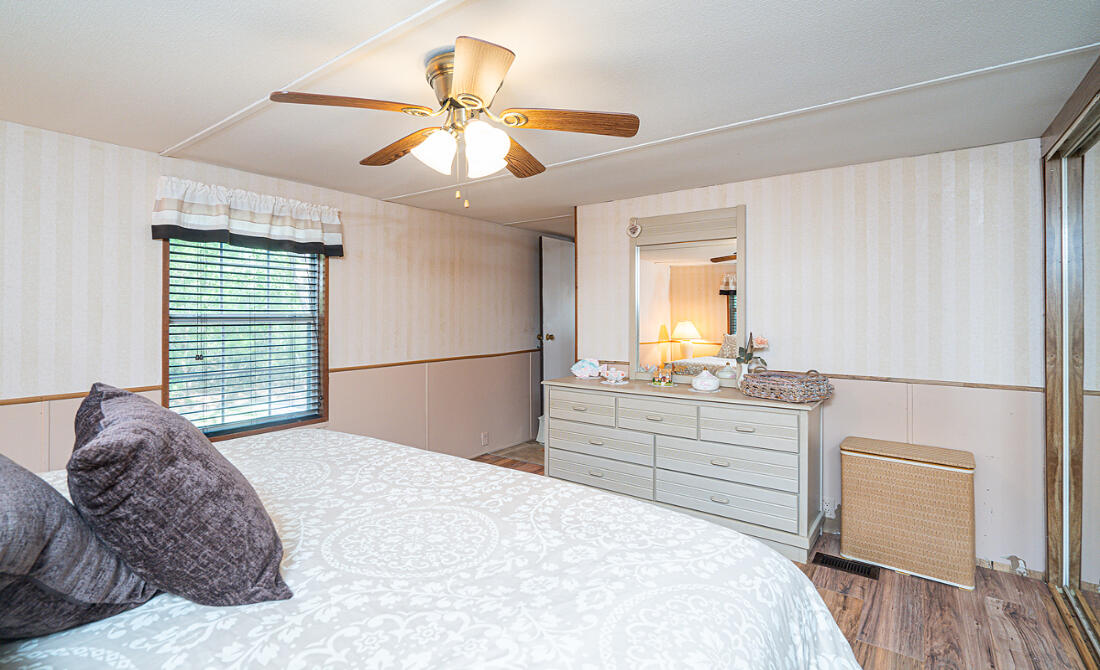 BLACK CREEK PARC Unrecorded S/D - Metes and Bounds Description - Residential