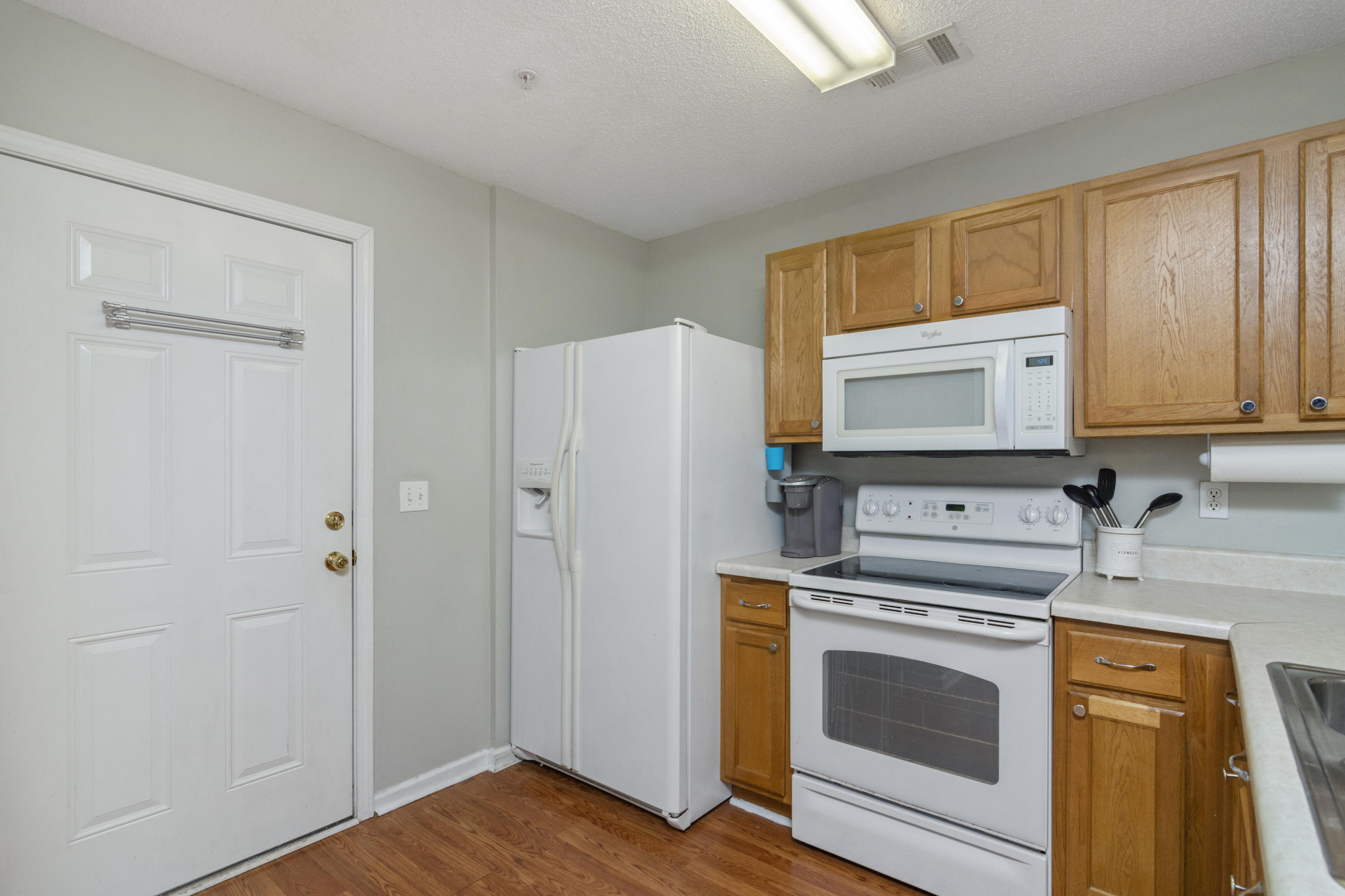 ROLLING PINES - Residential