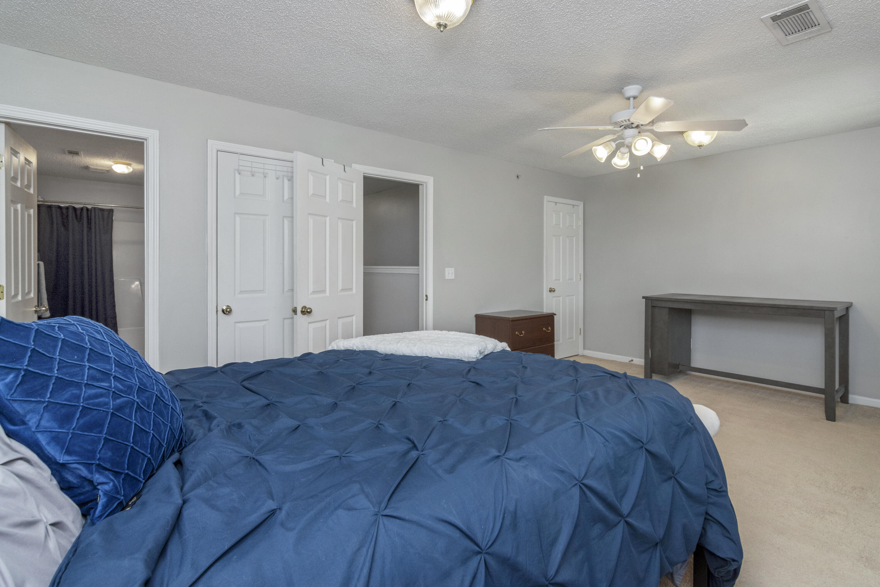 ROLLING PINES - Residential