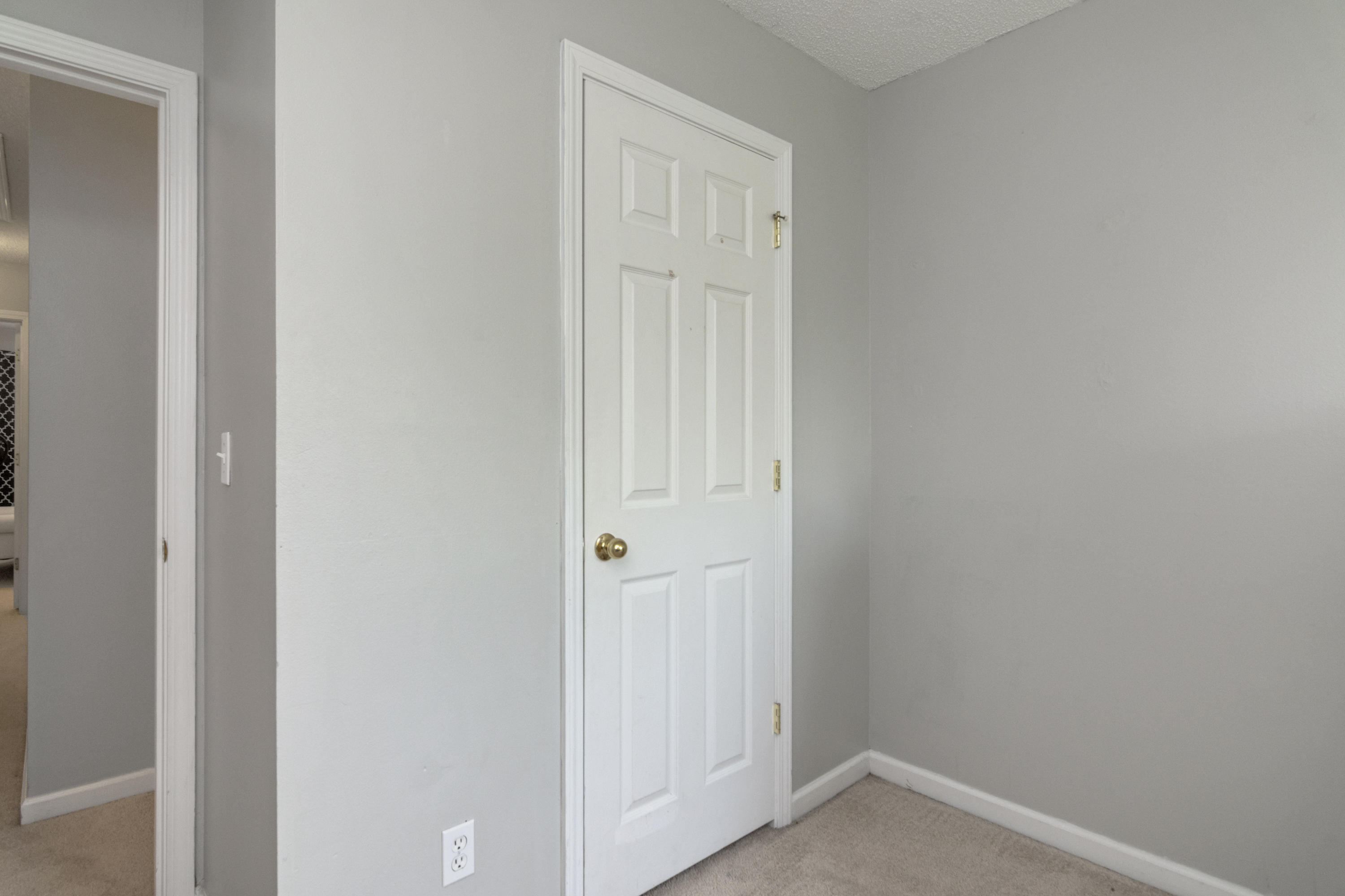 ROLLING PINES - Residential