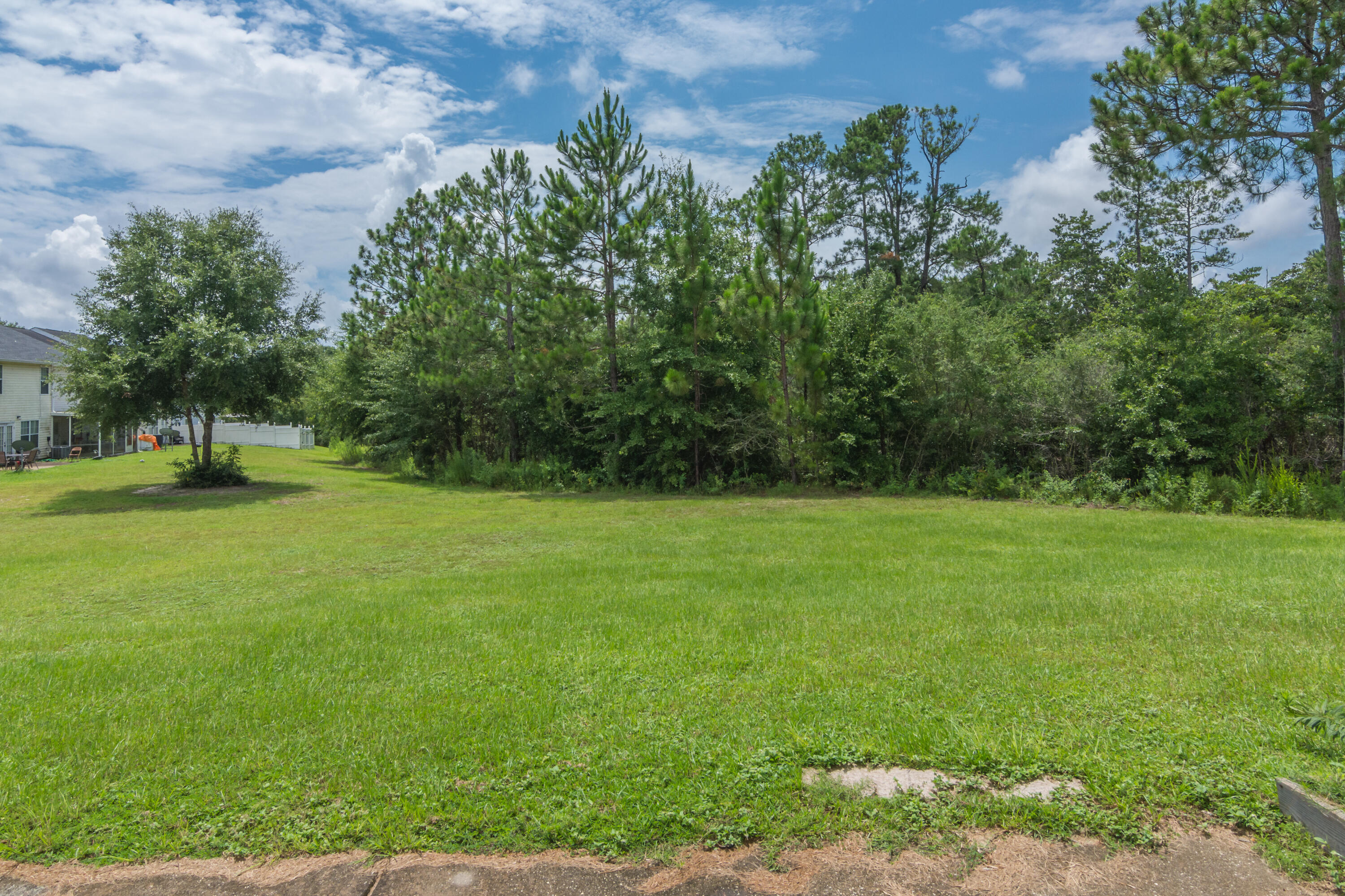 ROLLING PINES - Residential