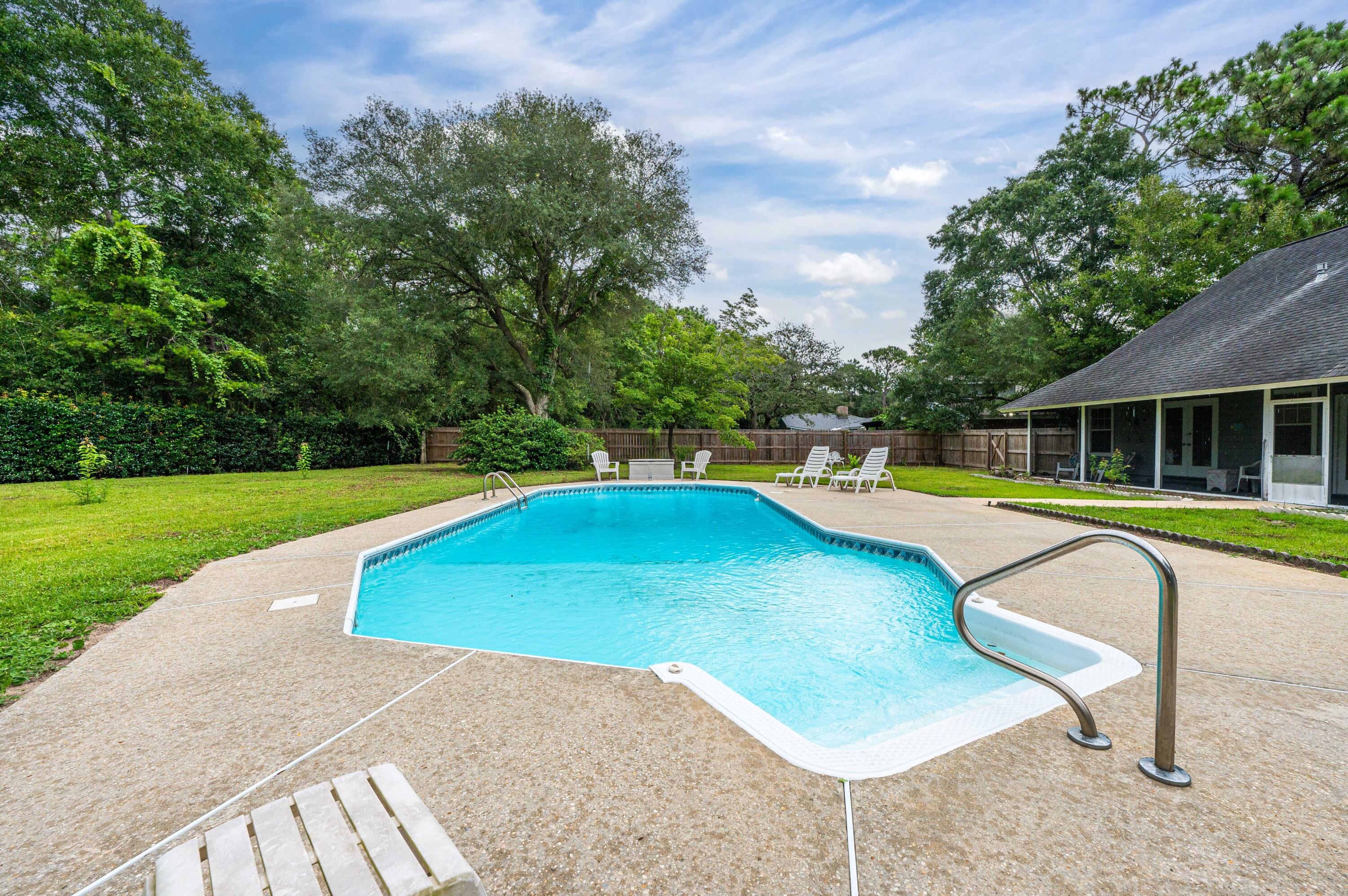 NONESUCH WAY - Residential