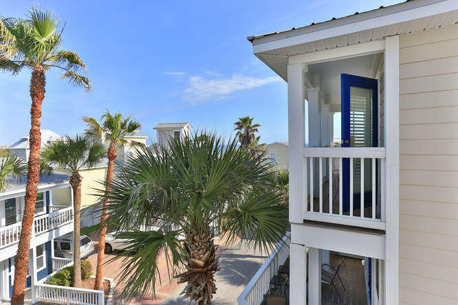 SEASHORE VILLAGE PH 3 - Residential