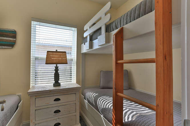 SEASHORE VILLAGE PH 3 - Residential