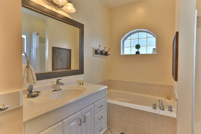 SEASHORE VILLAGE PH 3 - Residential