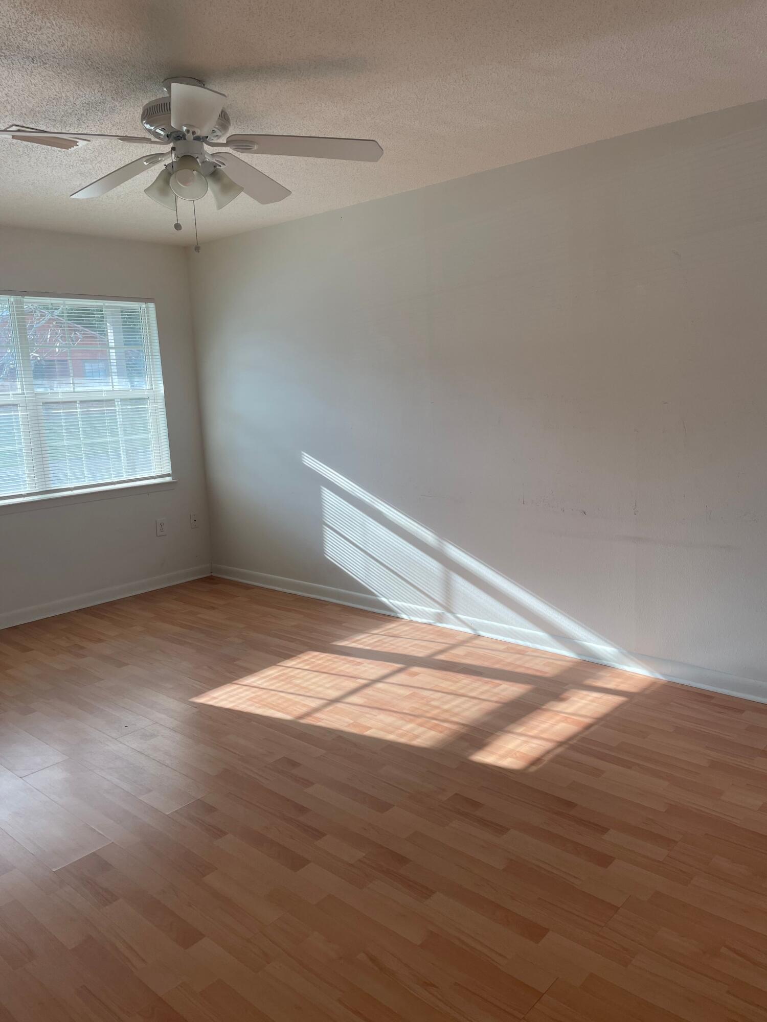 MARY ESTHER-INTR - Residential Lease