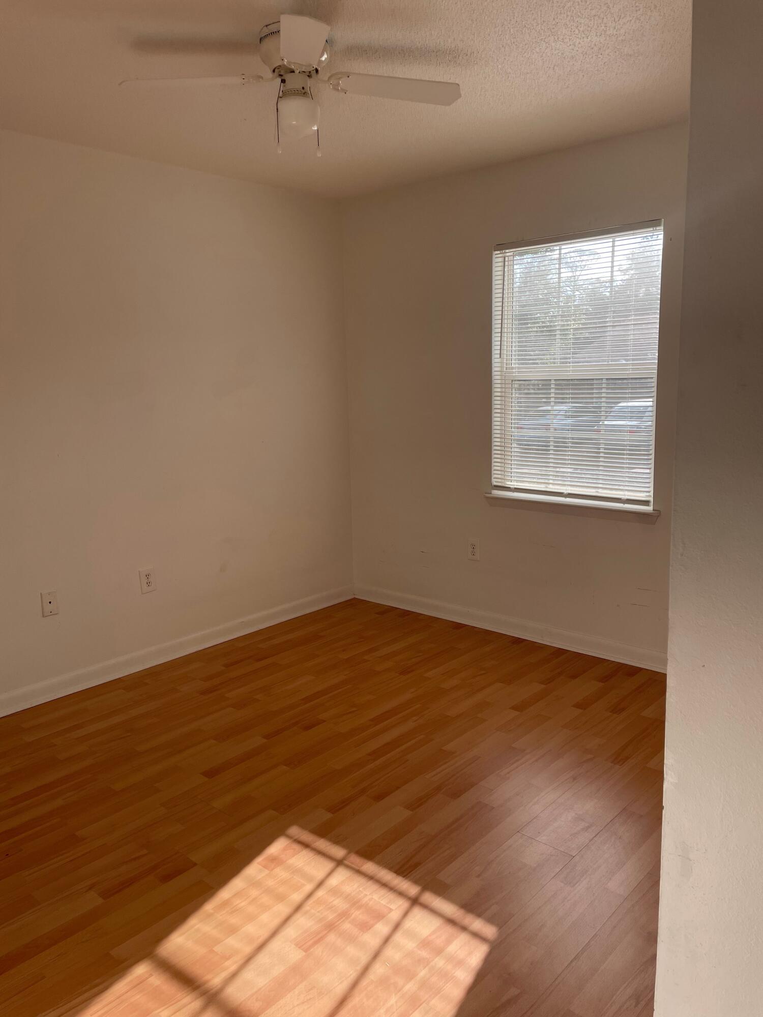 MARY ESTHER-INTR - Residential Lease