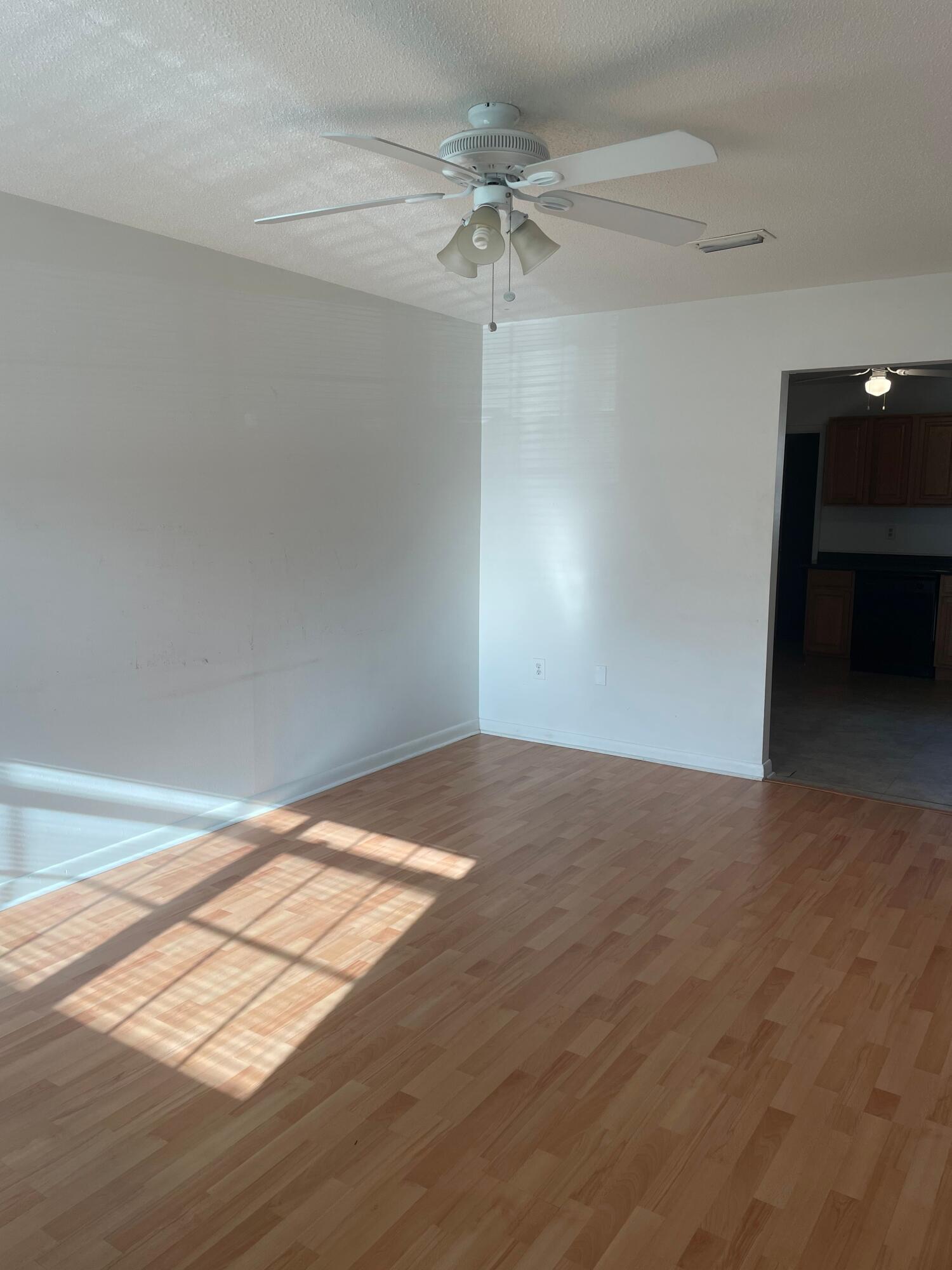 MARY ESTHER-INTR - Residential Lease