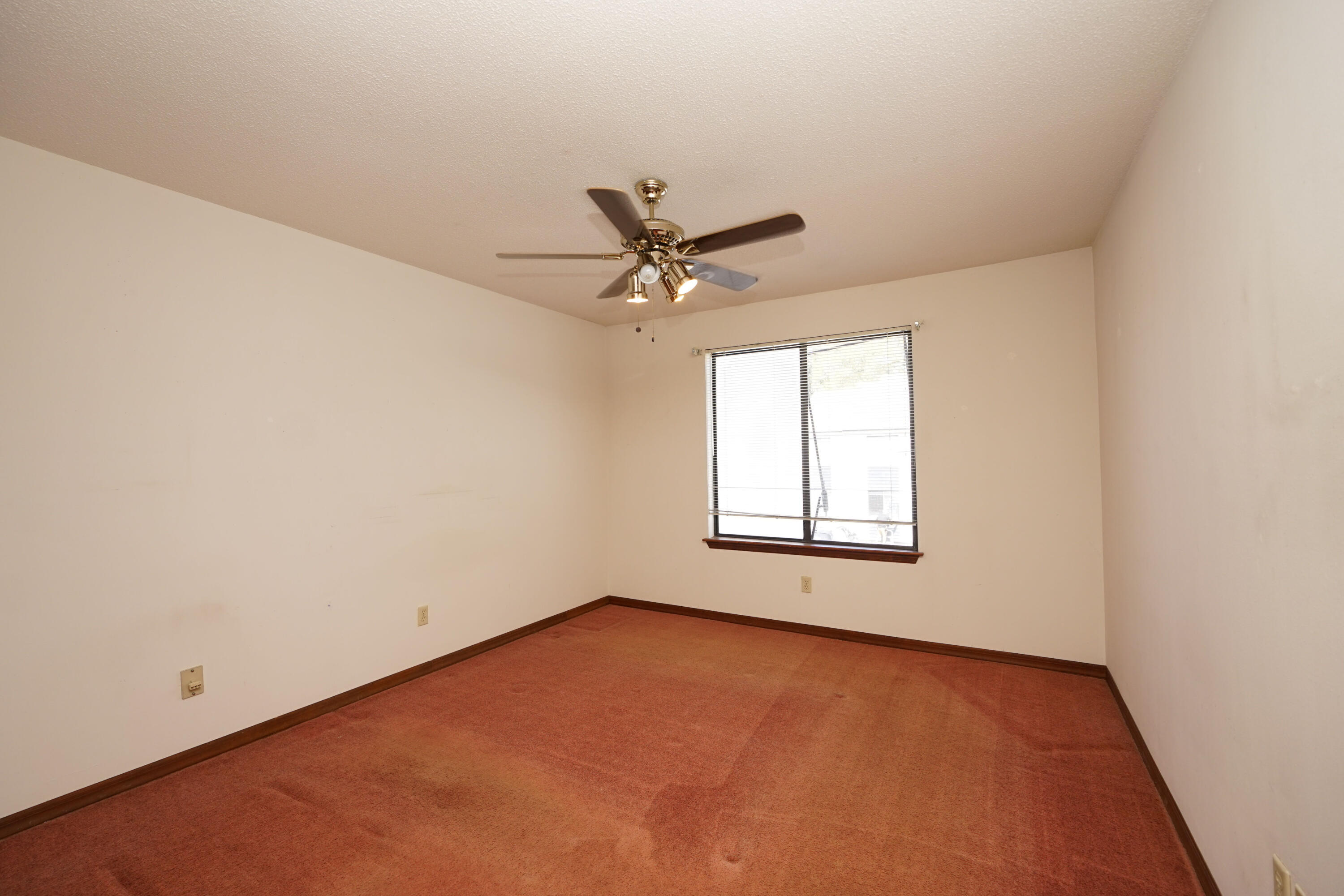 ELM PLACE CONDO - Residential