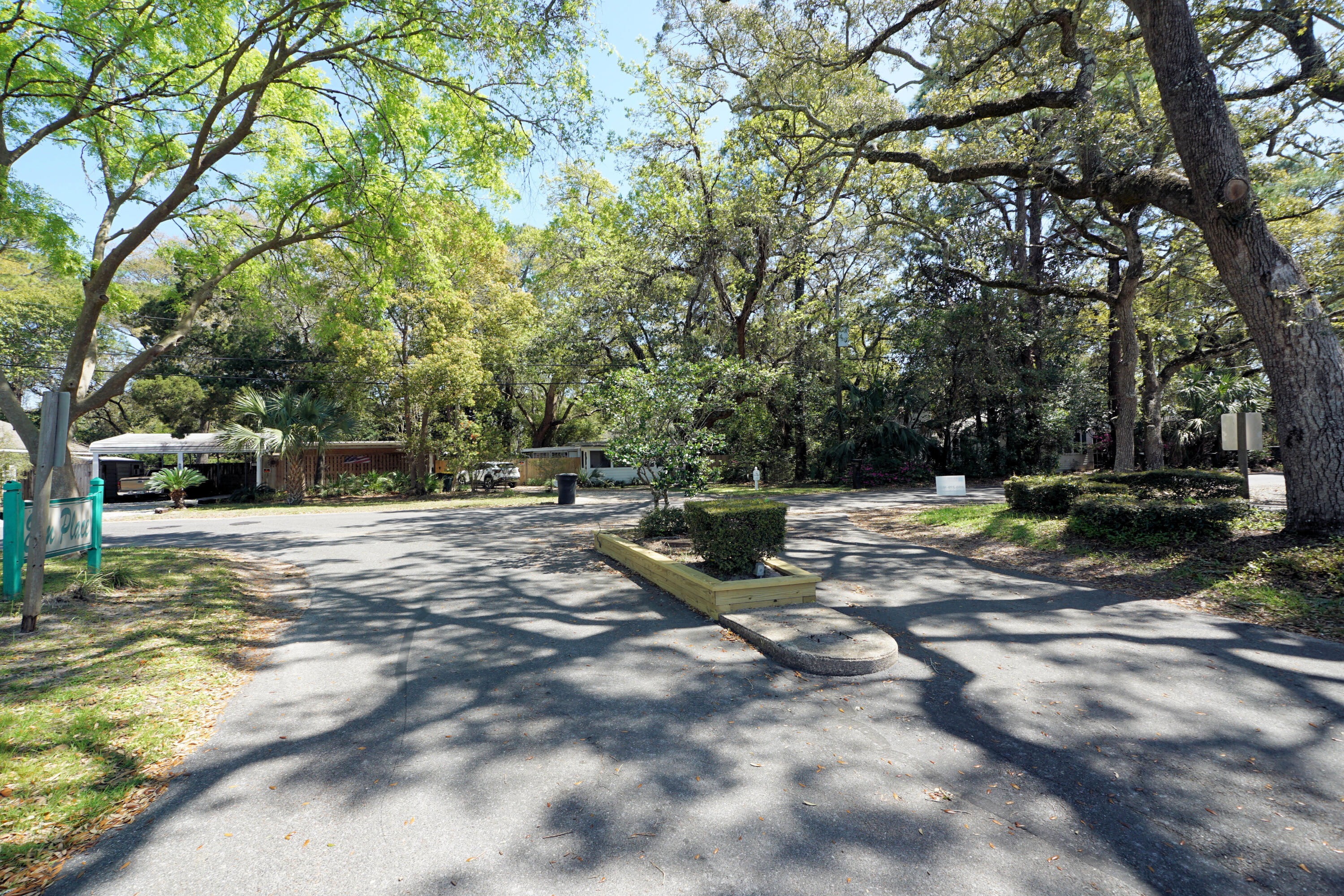 ELM PLACE CONDO - Residential