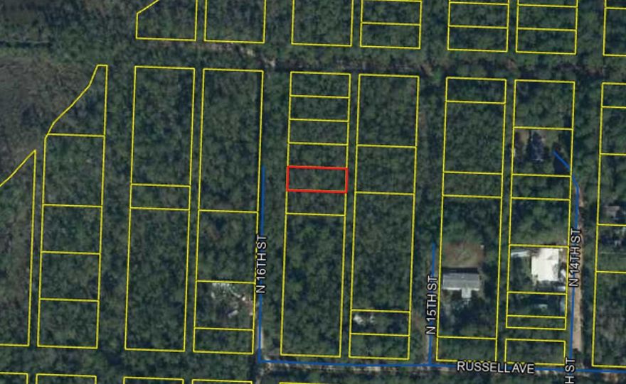 Looking for a lot to build your new home? Don't miss the opportunity that is conveniently located by  30A, restaurants, shopping and the beautiful white sandy beaches. Enjoy all that the Emerald Coast lifestyle has to offer. Buyer to verify dimensions.