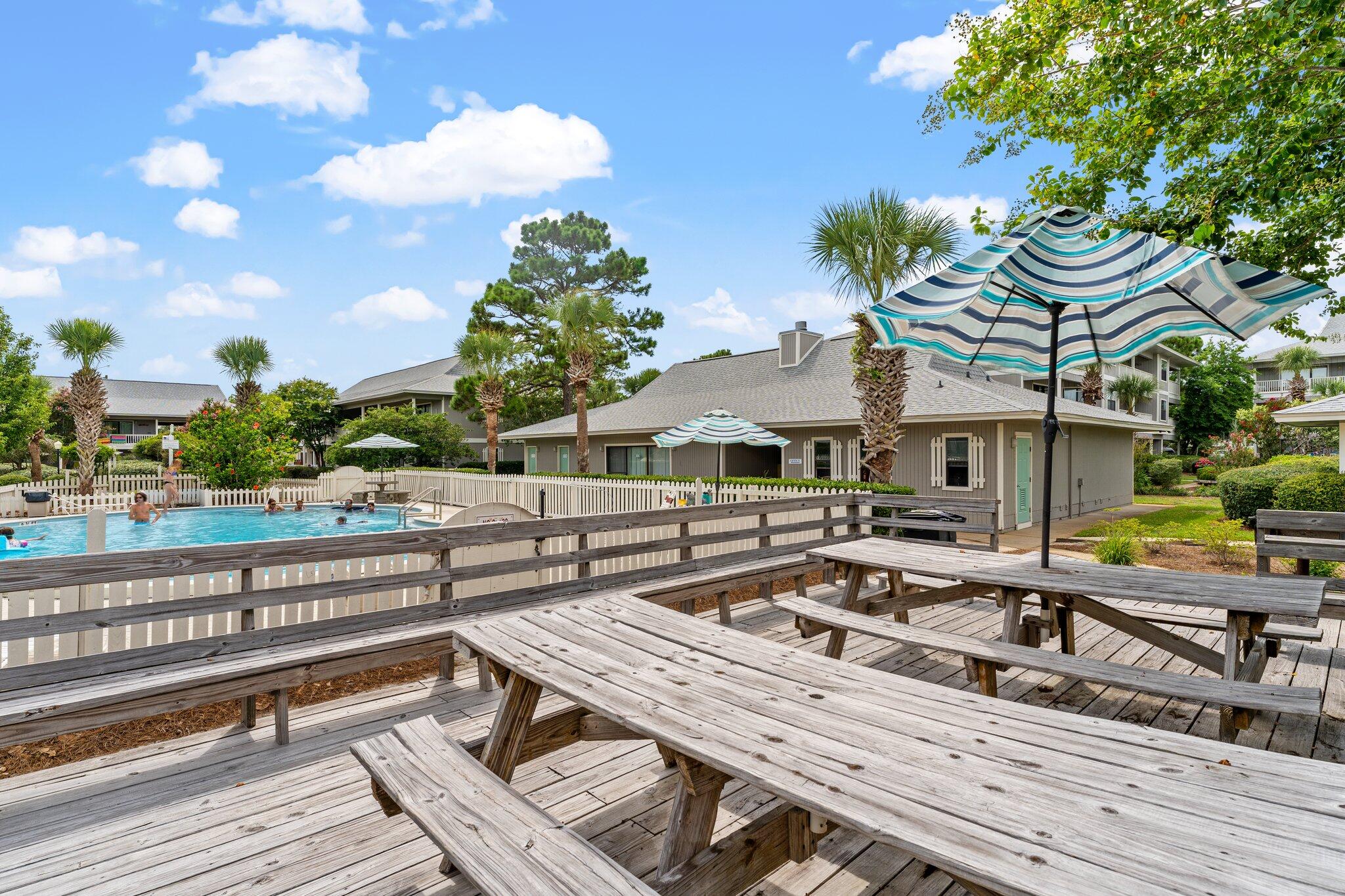 BEACHWOOD VILLAS CONDO - Residential