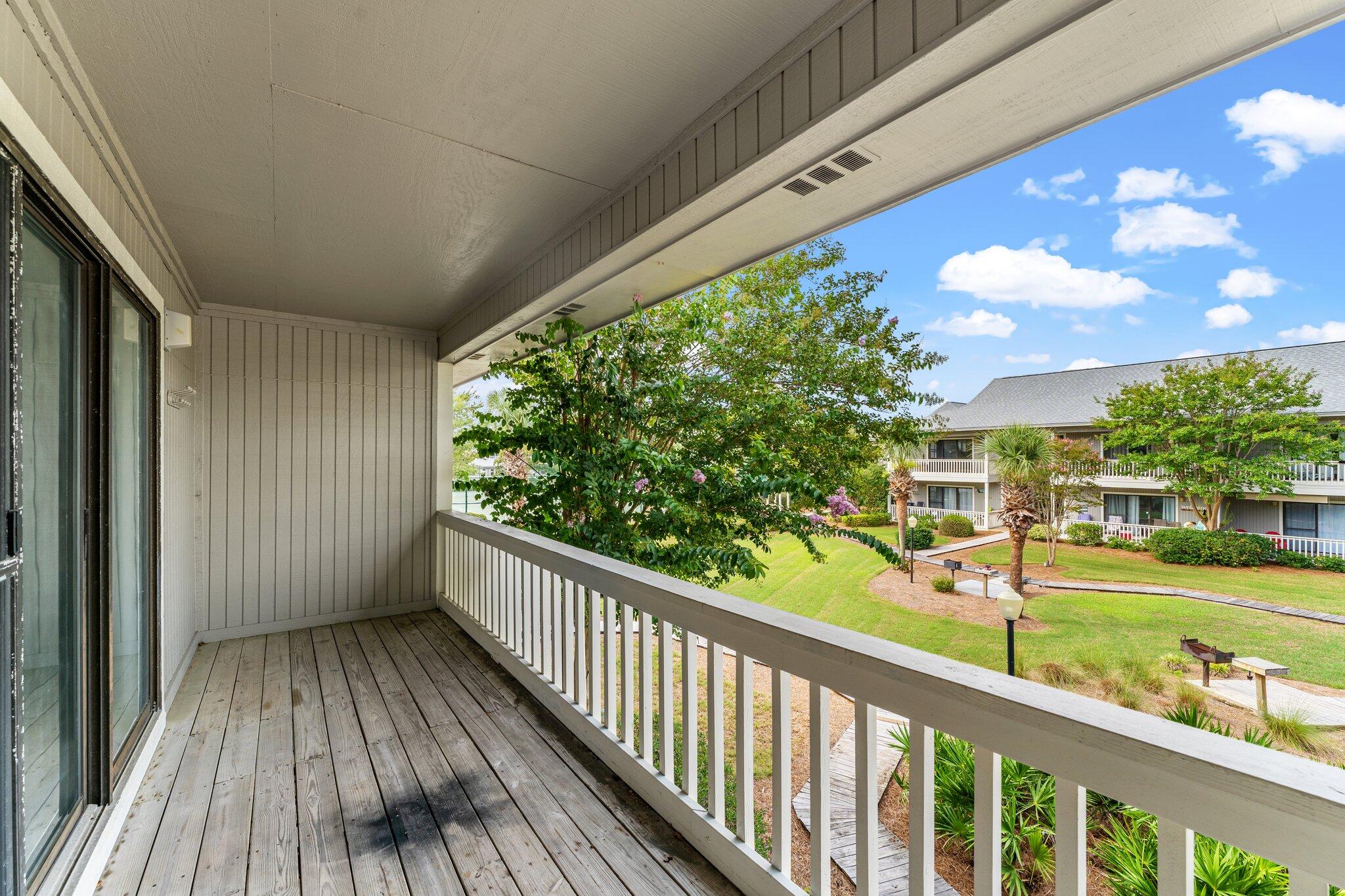 BEACHWOOD VILLAS CONDO - Residential