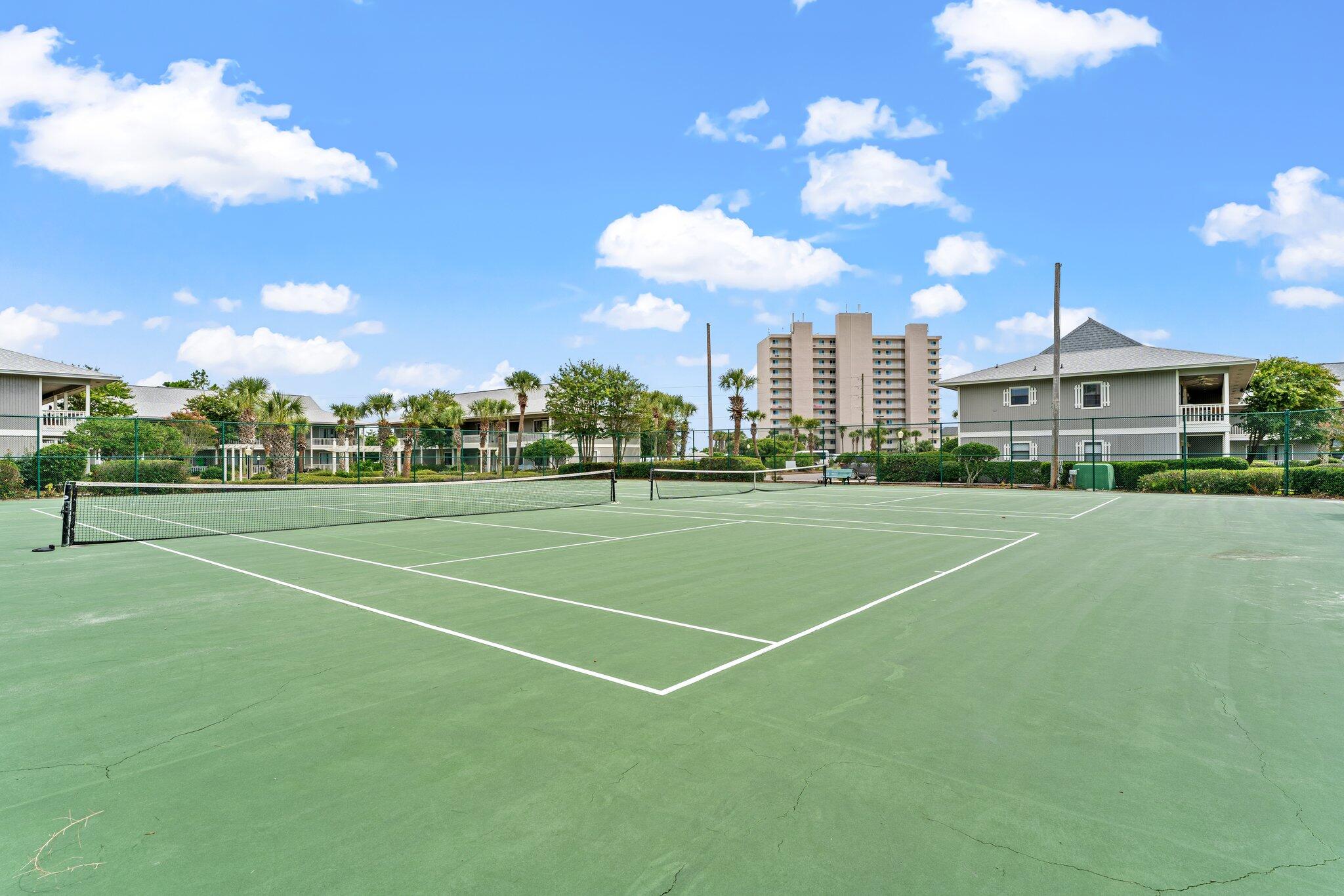 BEACHWOOD VILLAS CONDO - Residential