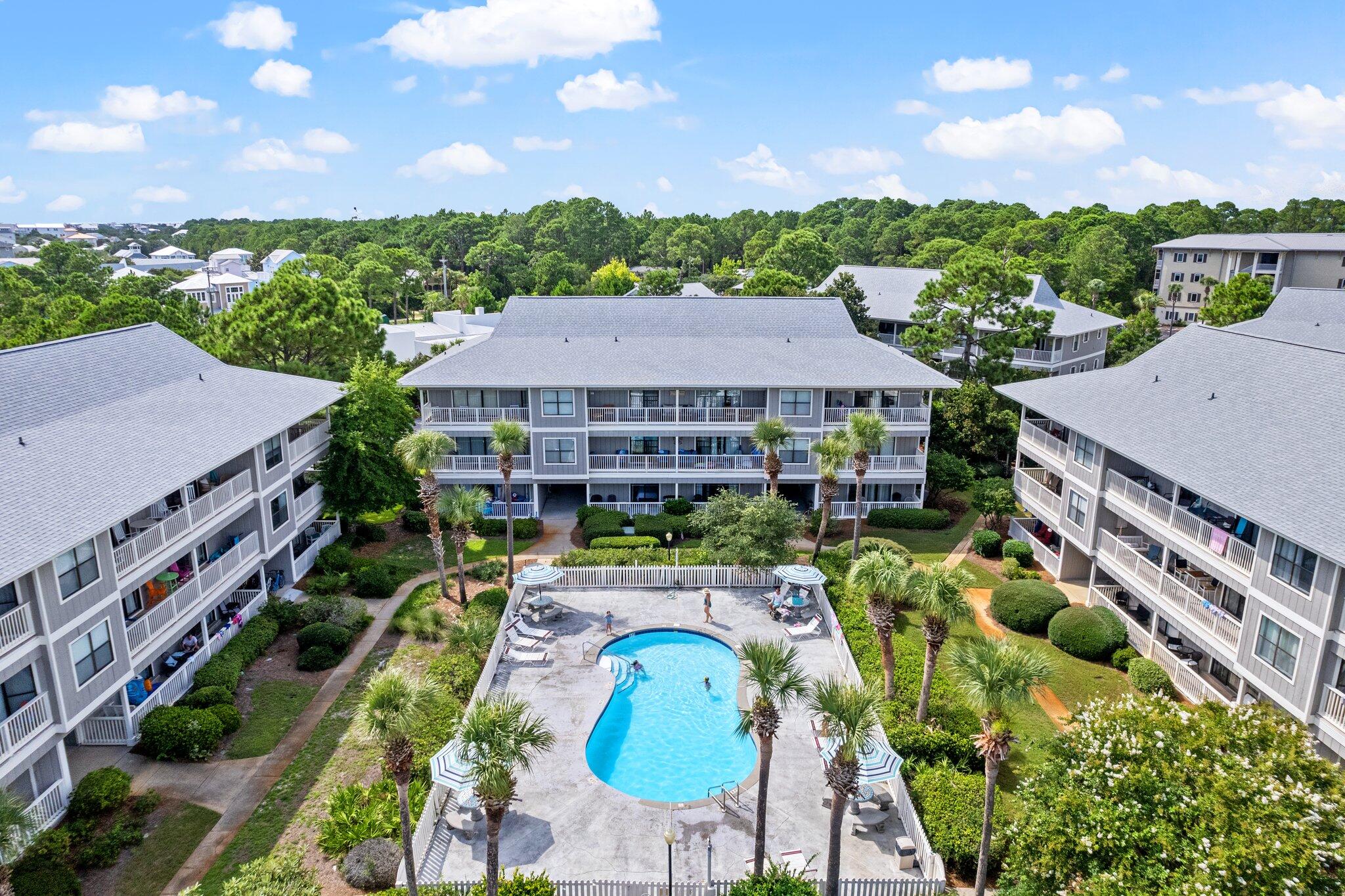 BEACHWOOD VILLAS CONDO - Residential