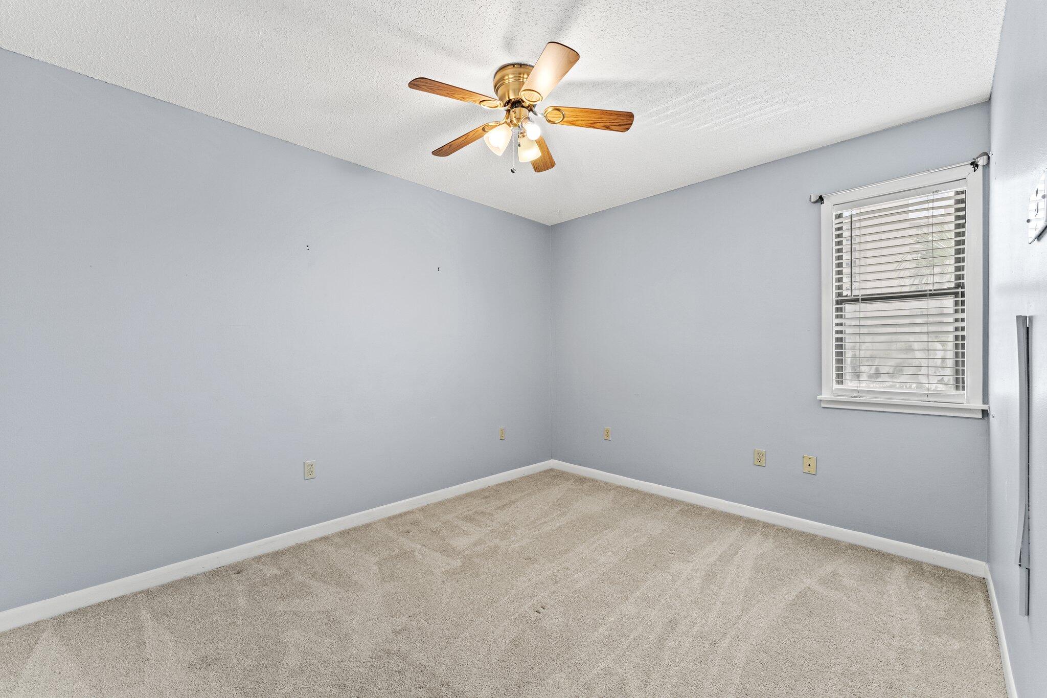 BEACHWOOD VILLAS CONDO - Residential