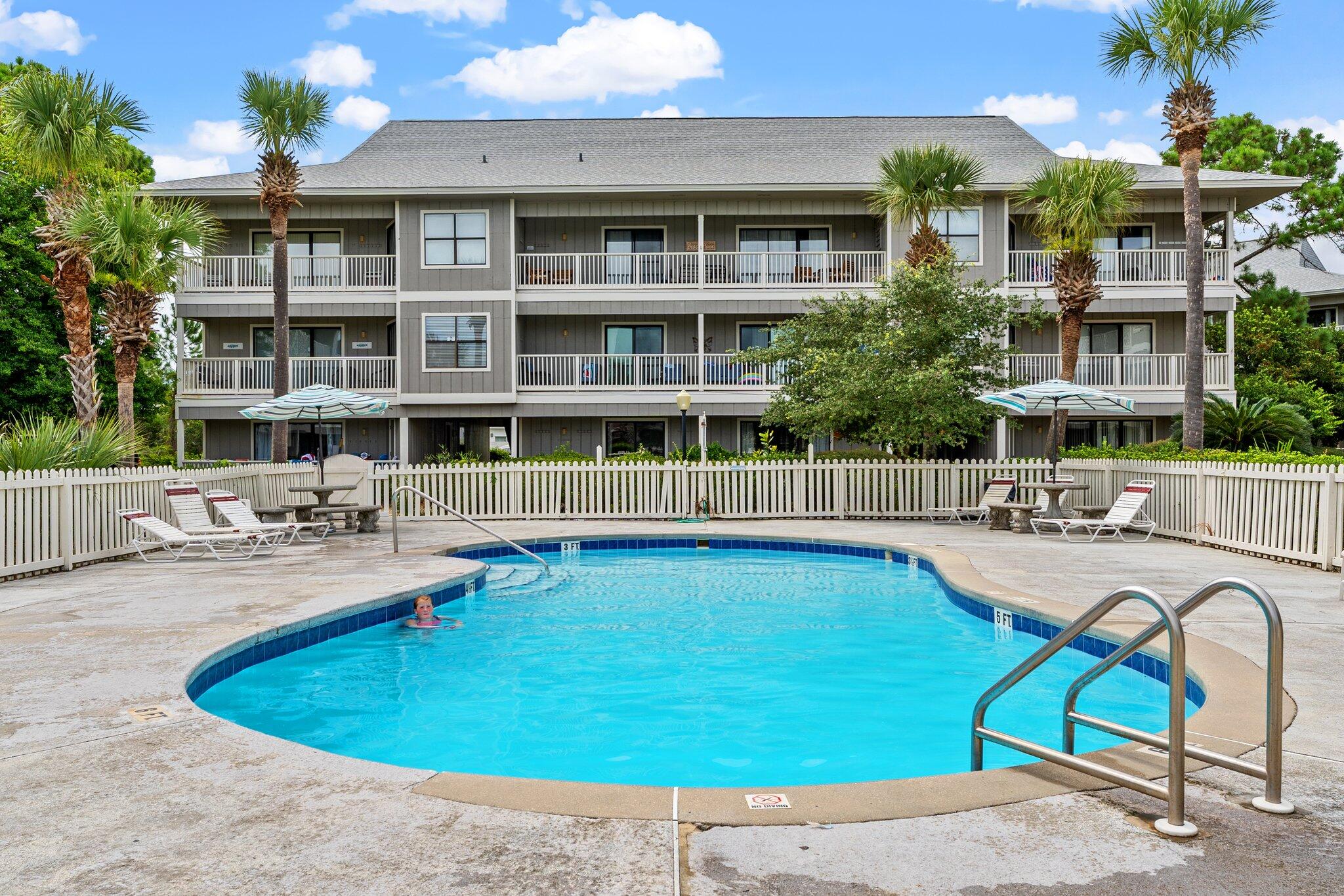 BEACHWOOD VILLAS CONDO - Residential