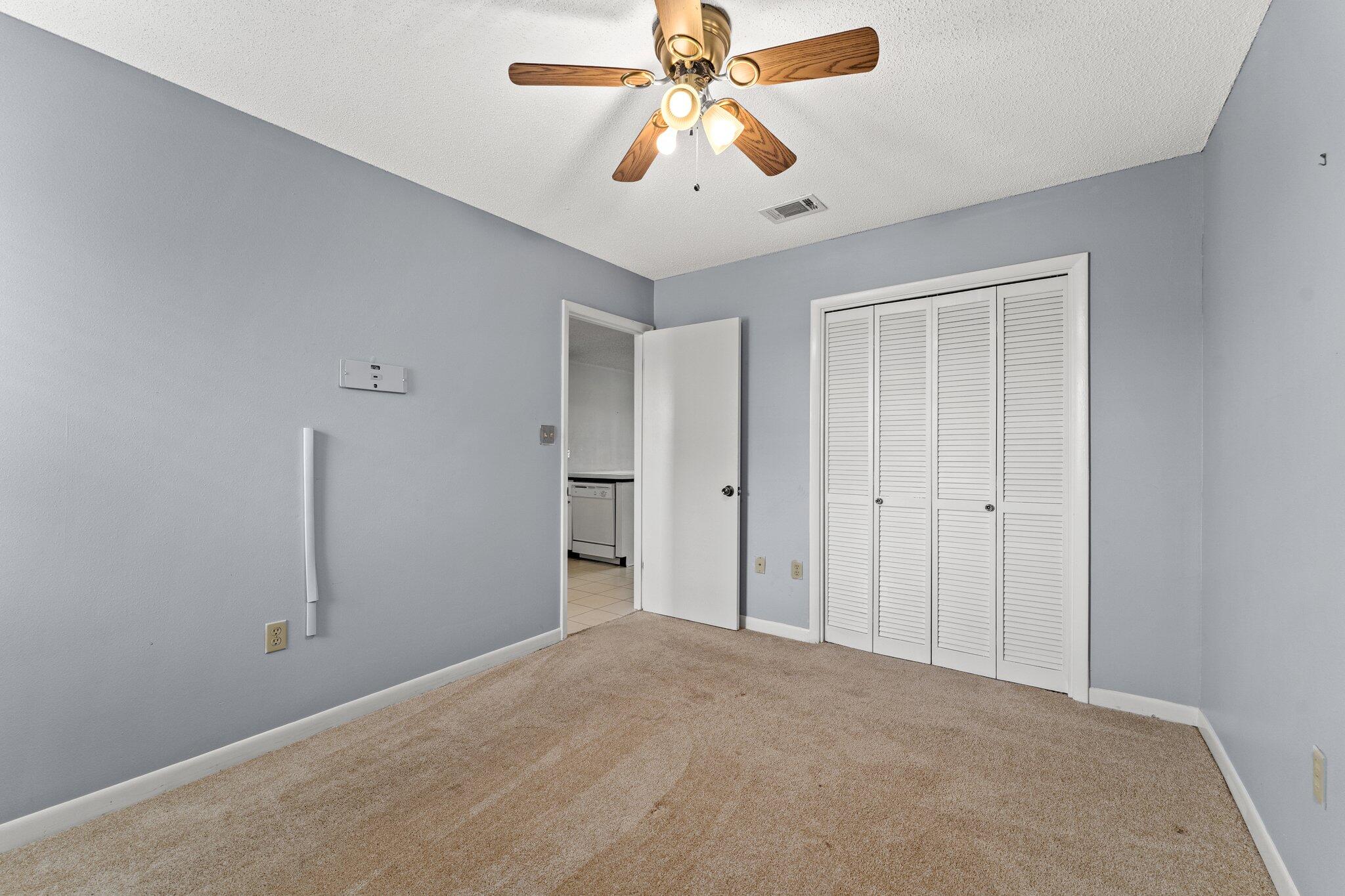 BEACHWOOD VILLAS CONDO - Residential