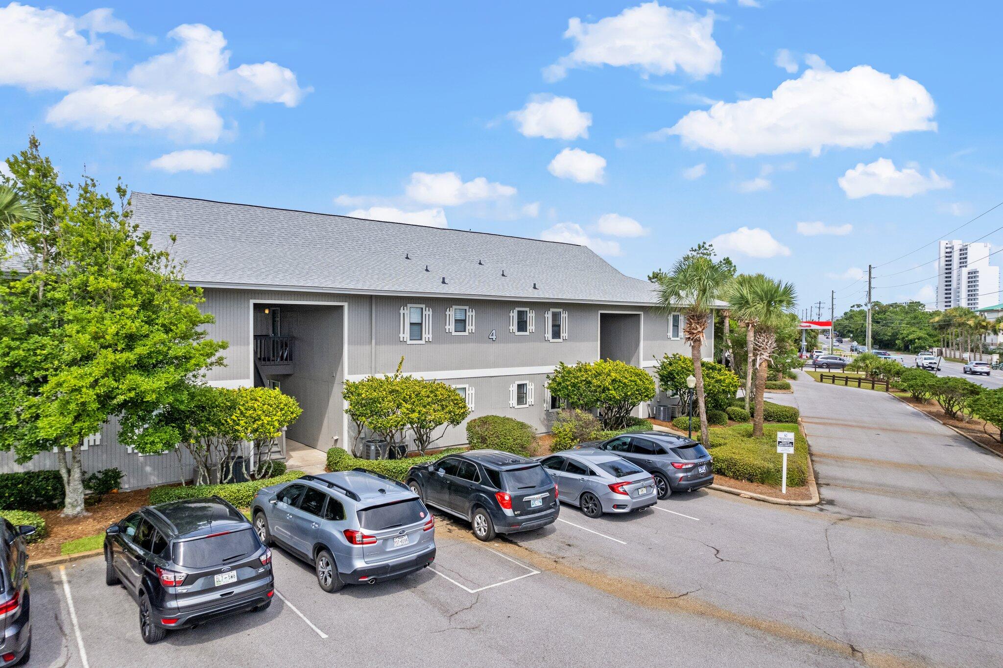 BEACHWOOD VILLAS CONDO - Residential