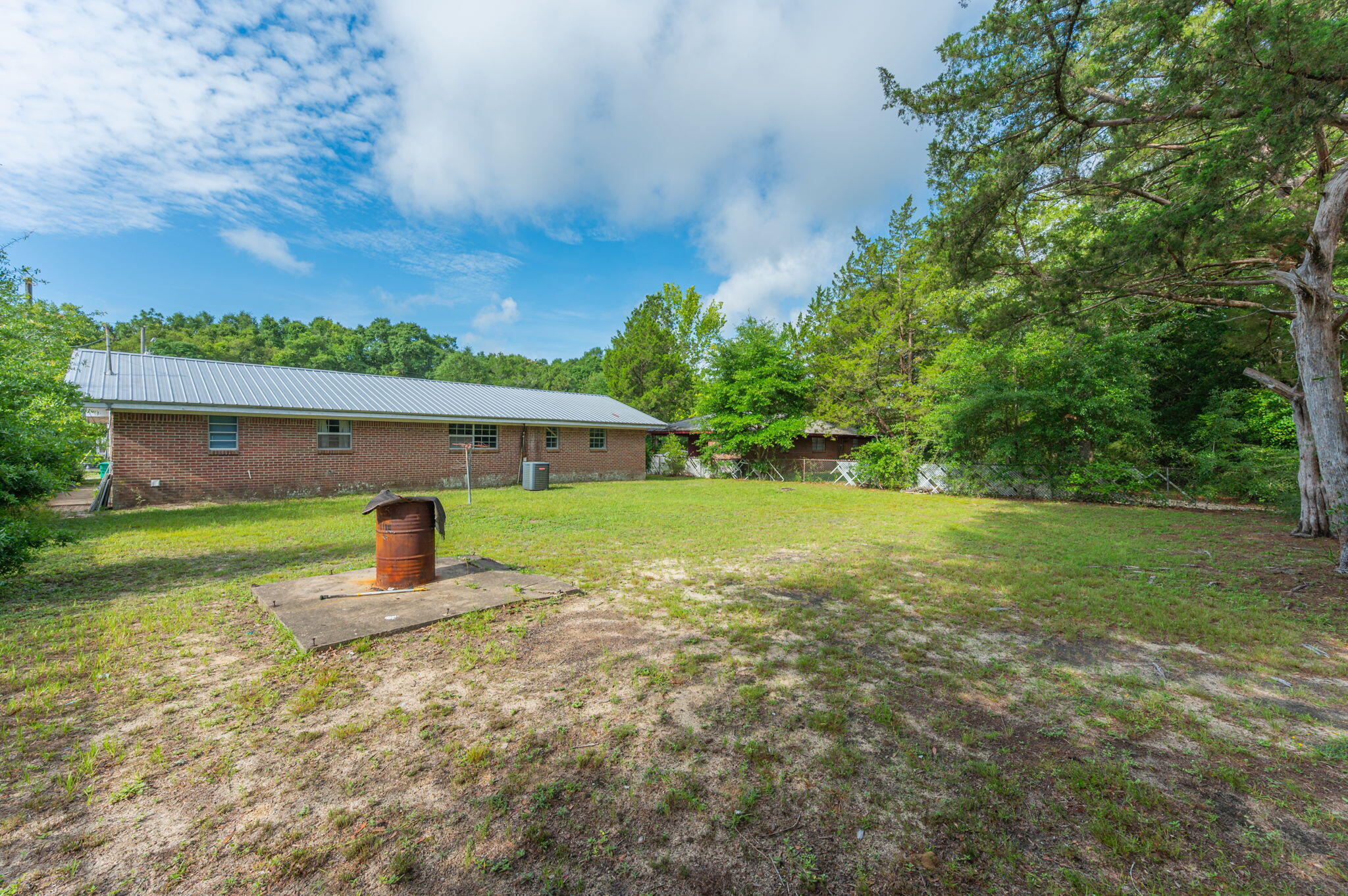 METES & BOUNDS - Residential Lease