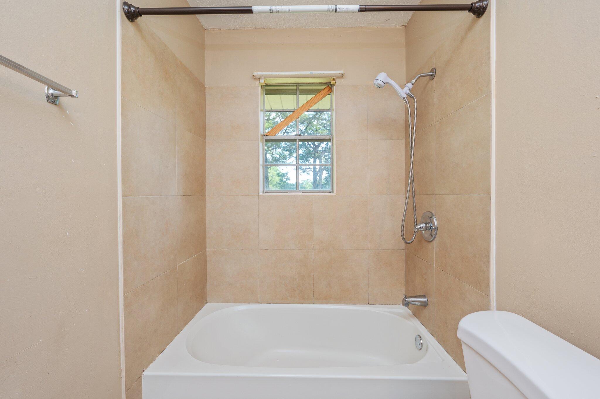 METES & BOUNDS - Residential Lease