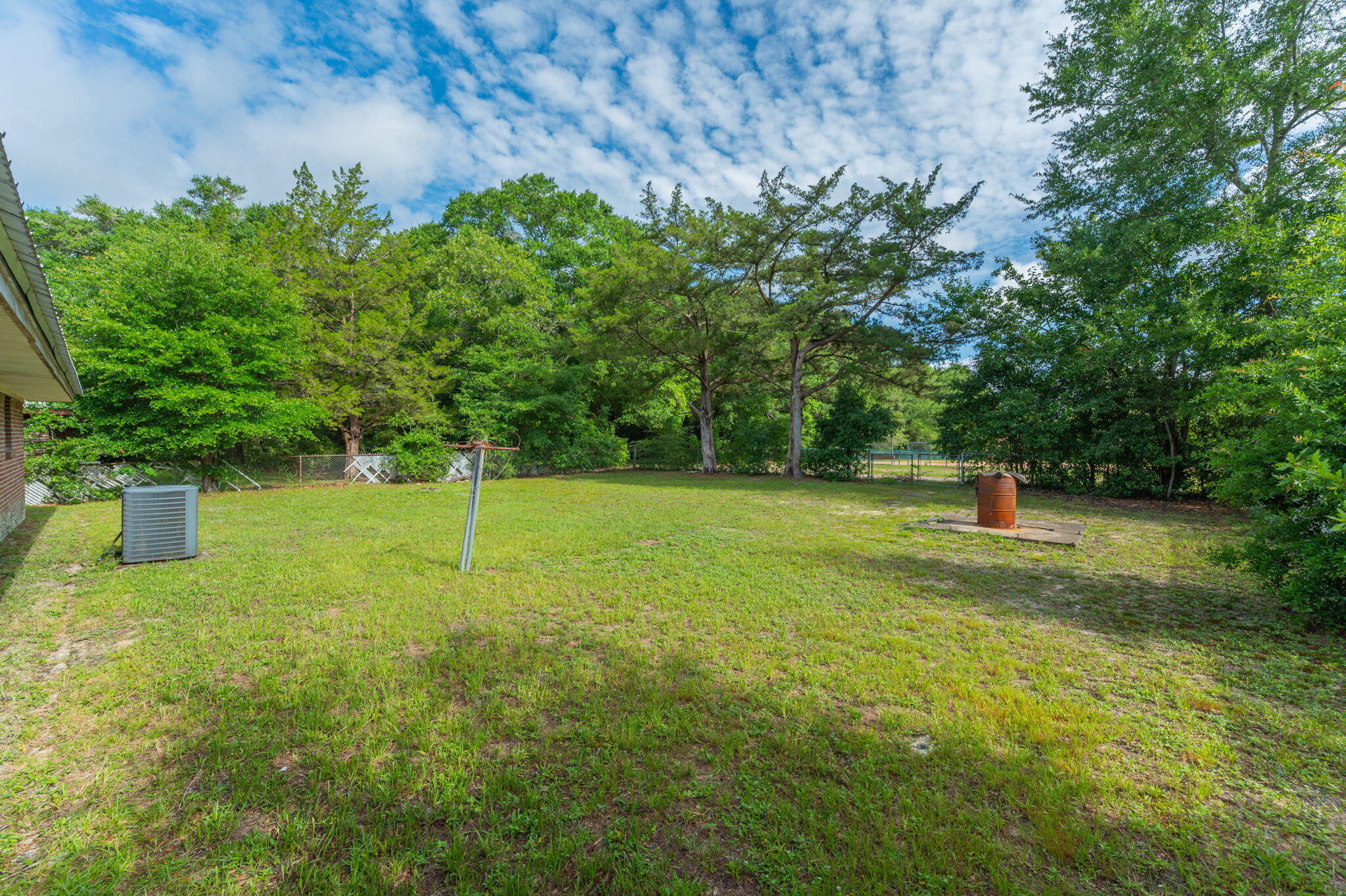 METES & BOUNDS - Residential Lease