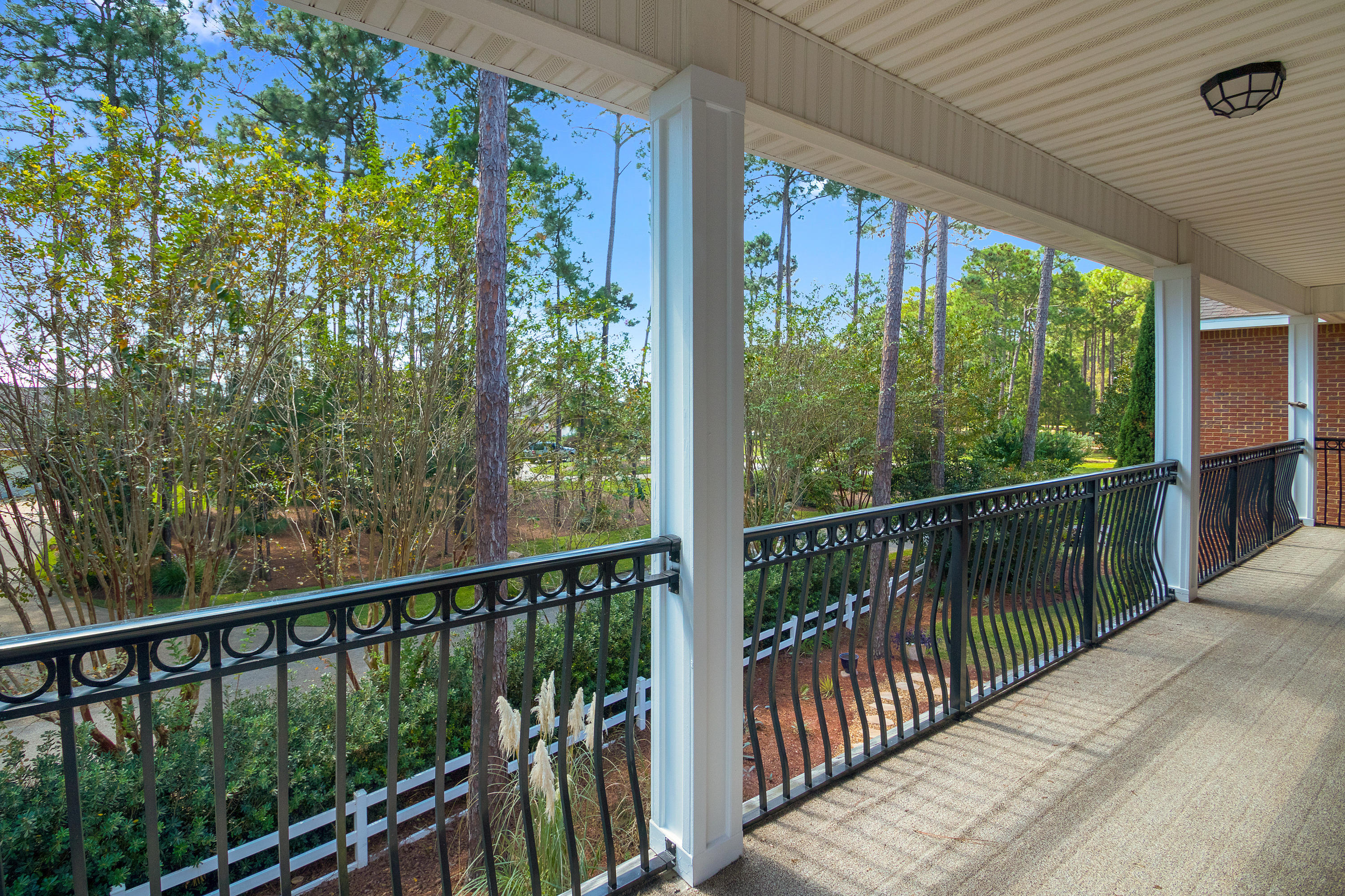 DANA POINTE - Residential