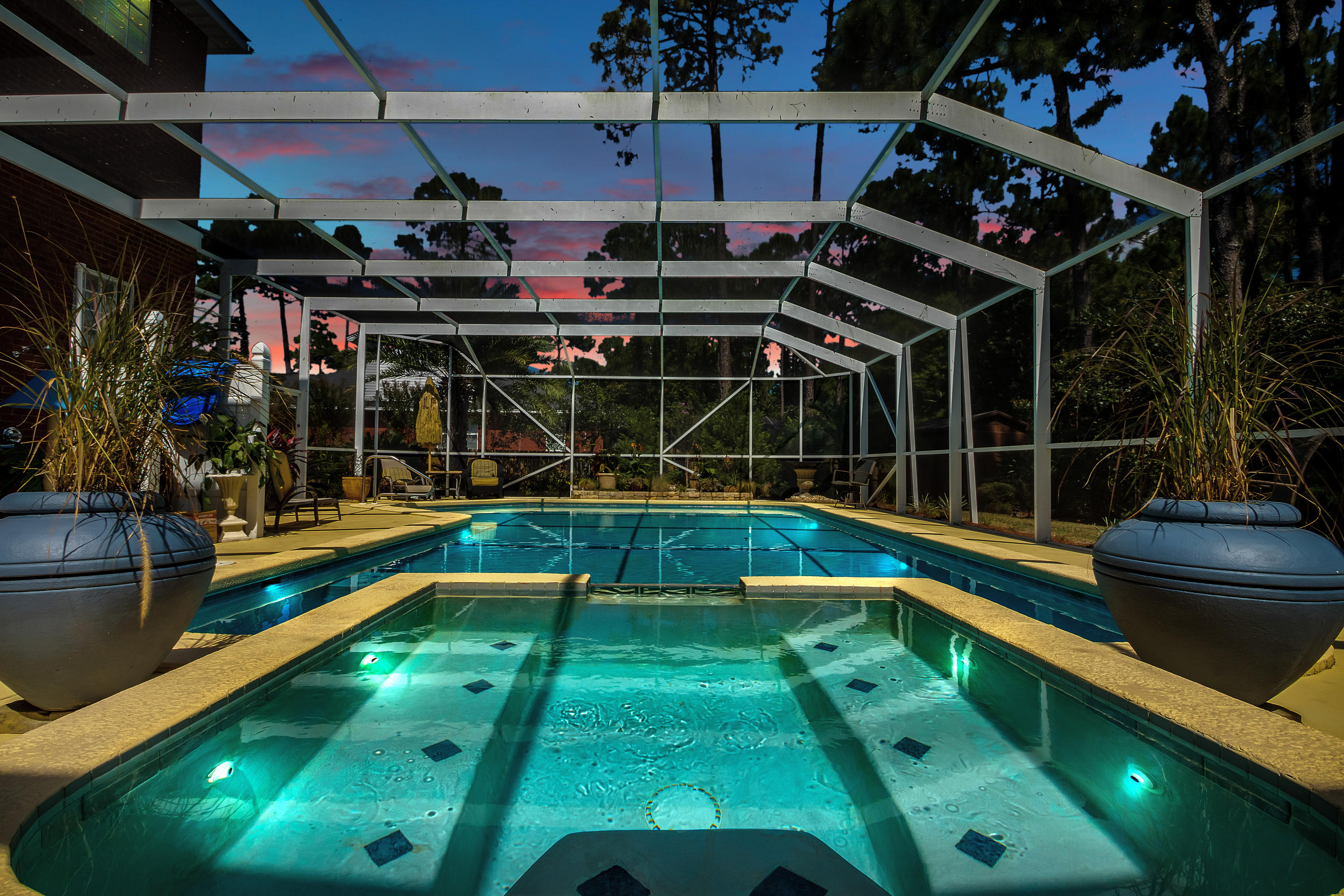 DANA POINTE - Residential