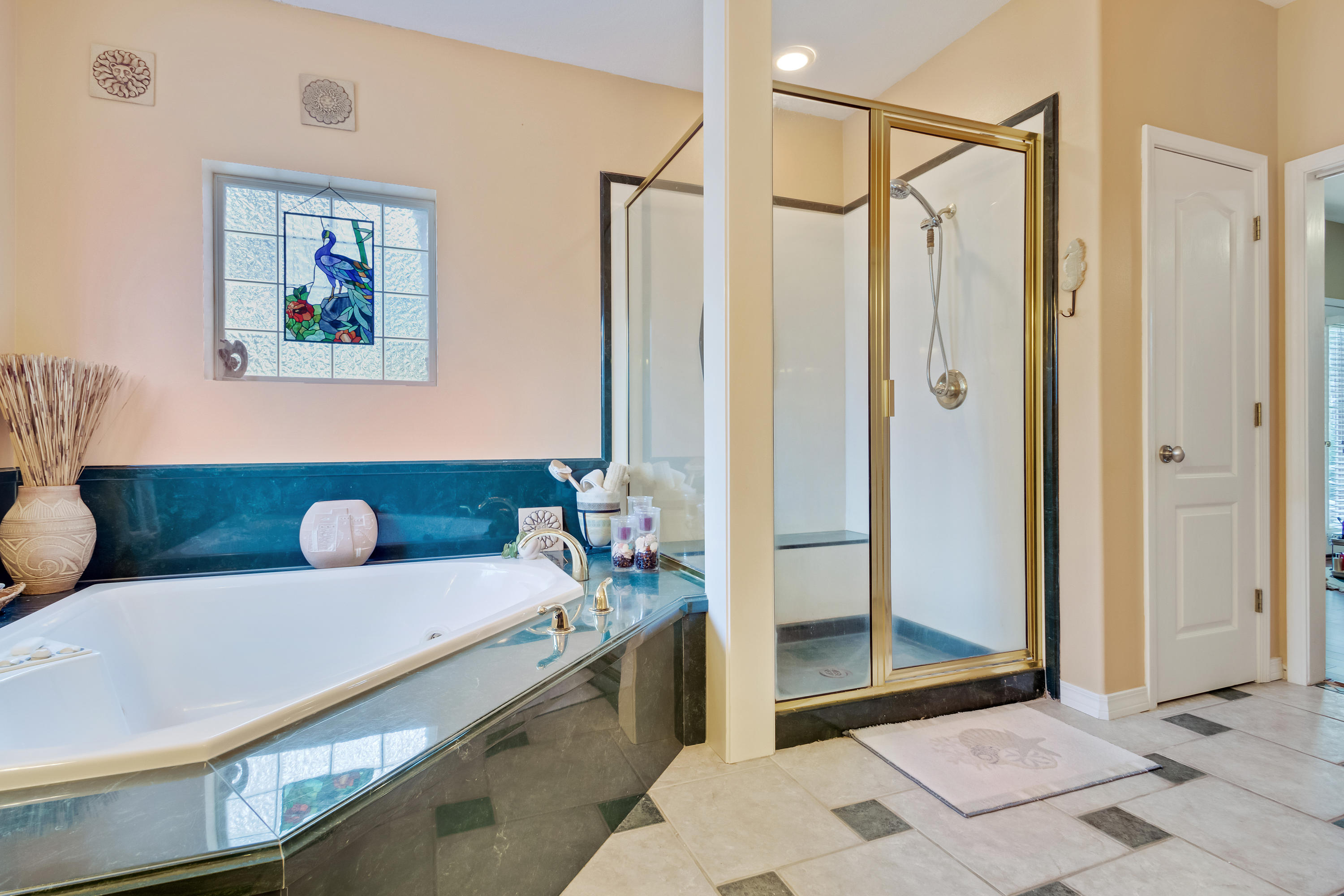 DANA POINTE - Residential