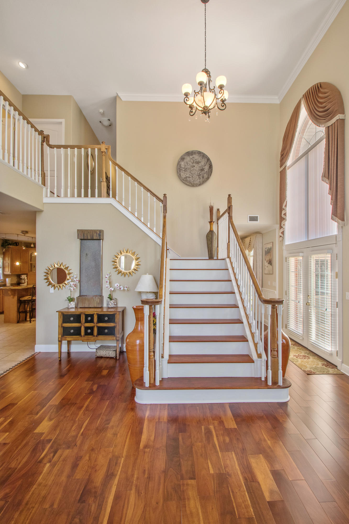 DANA POINTE - Residential