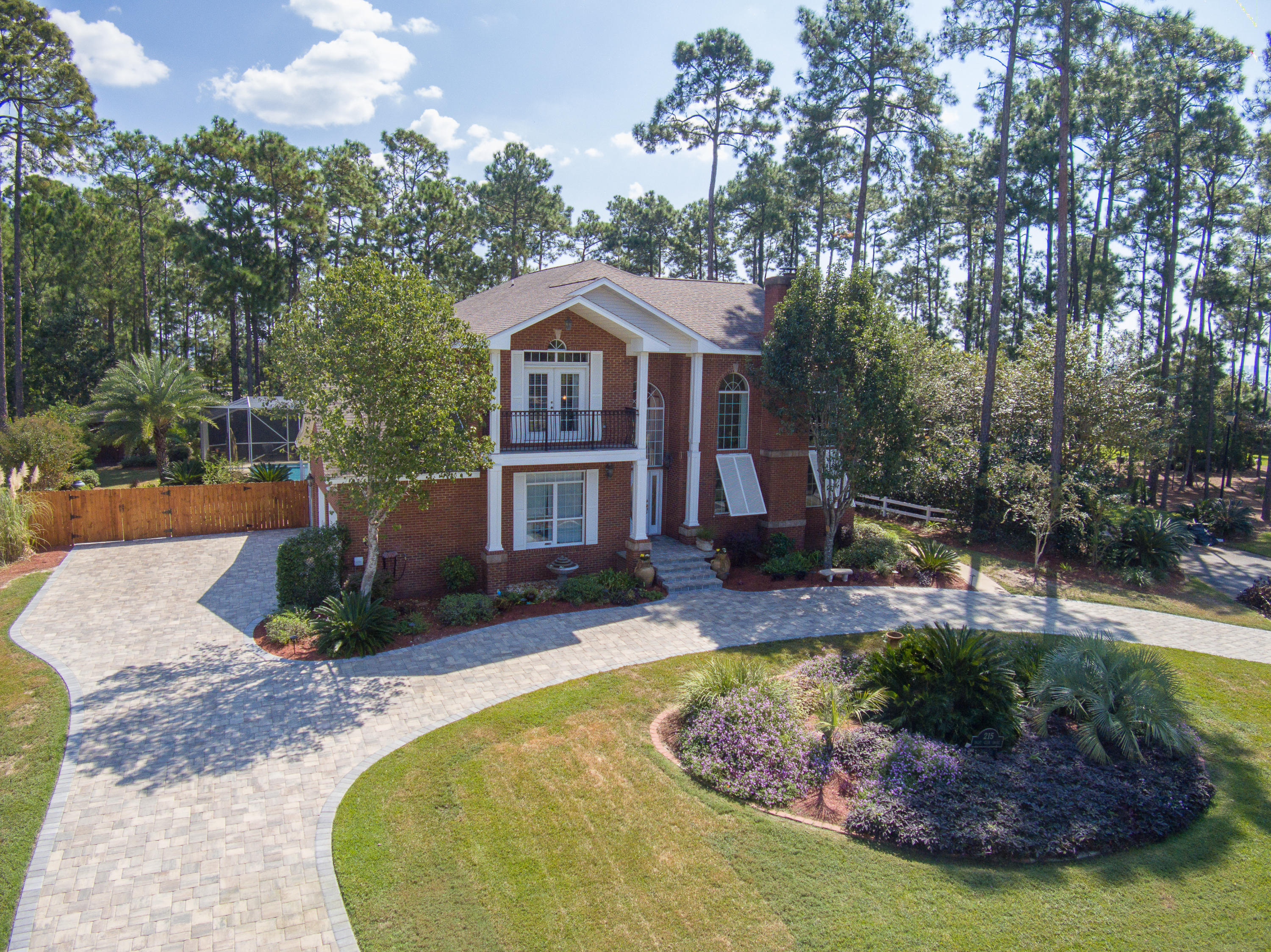 DANA POINTE - Residential