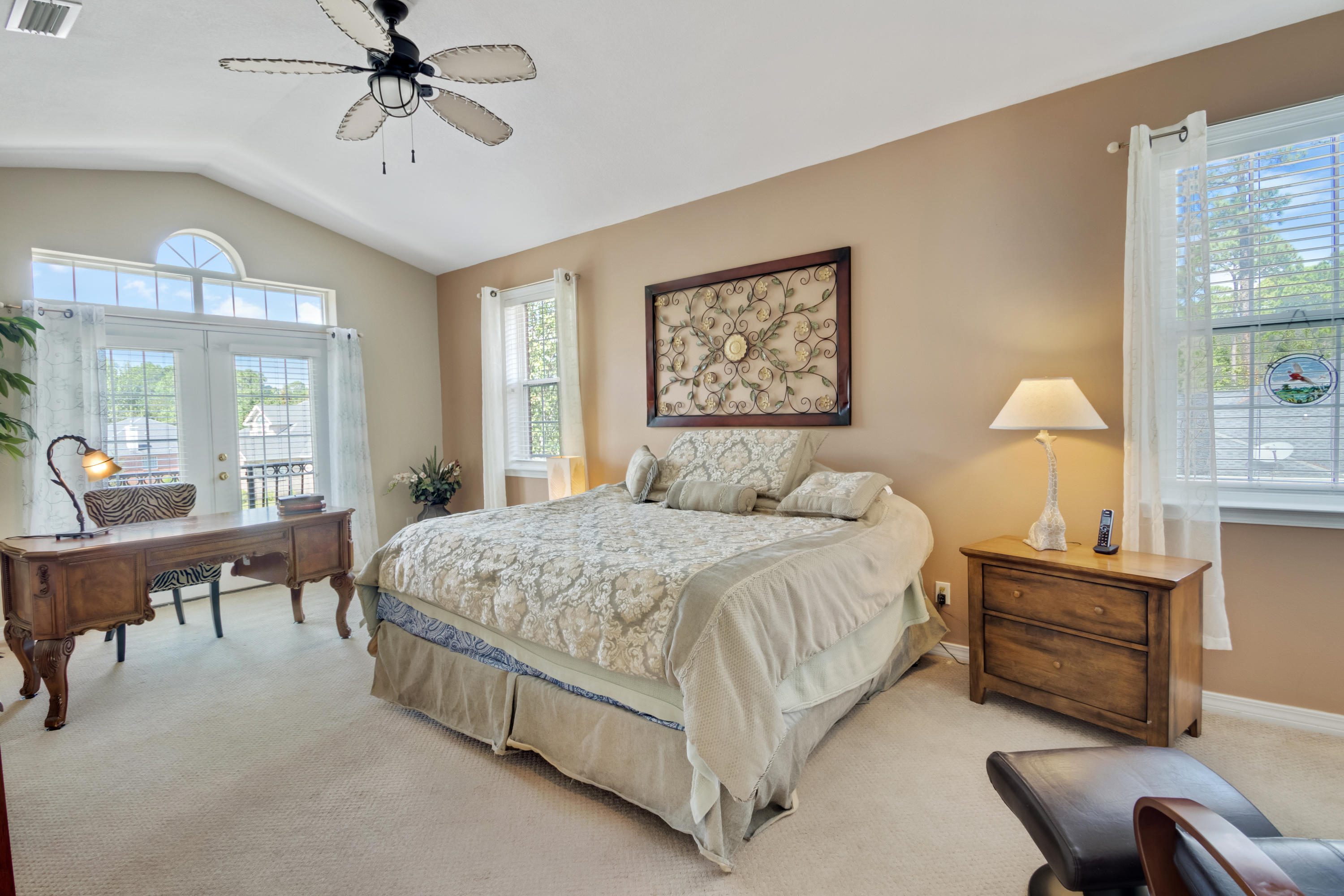 DANA POINTE - Residential