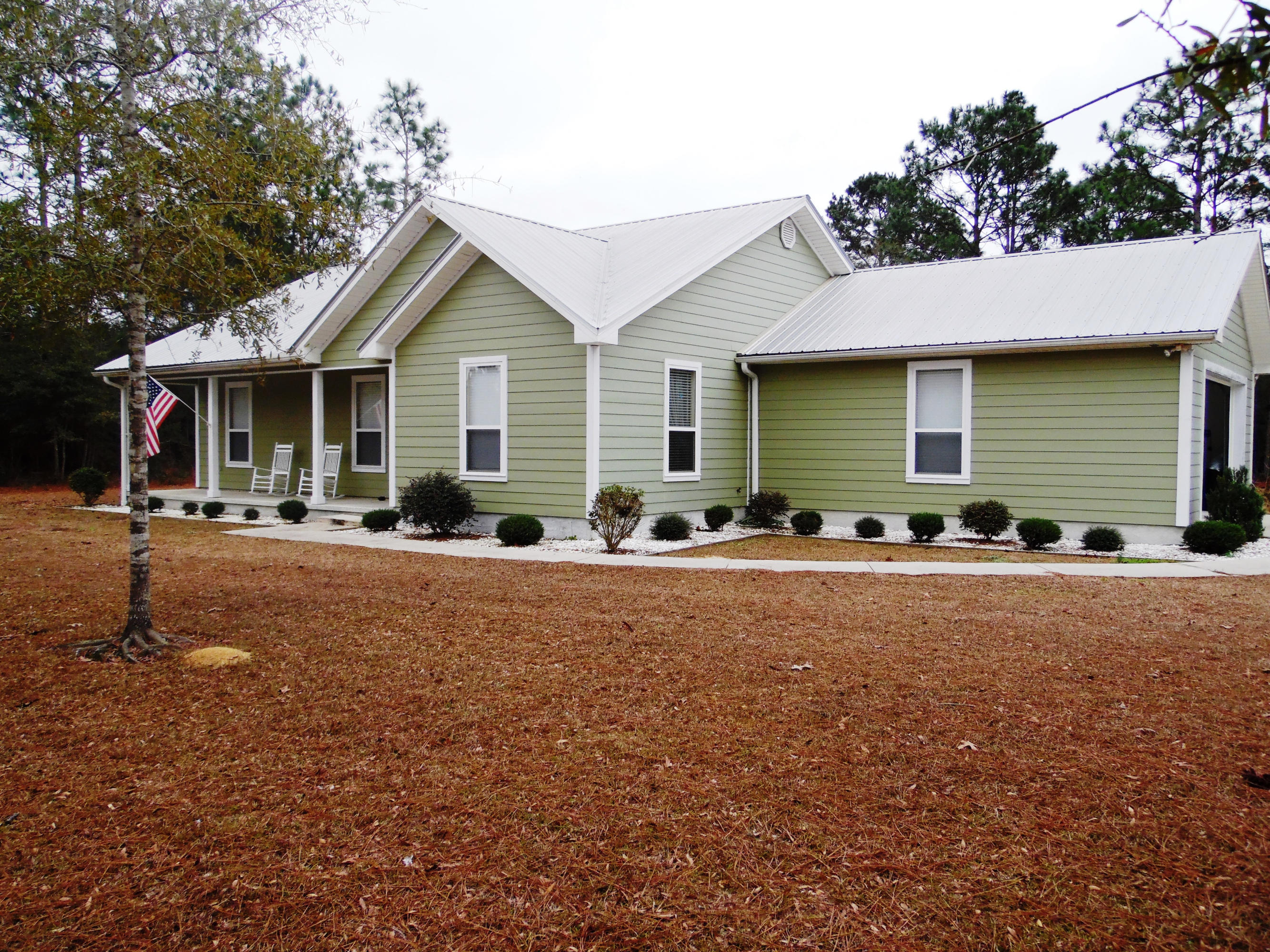 No Recorded Subdivision. - Residential