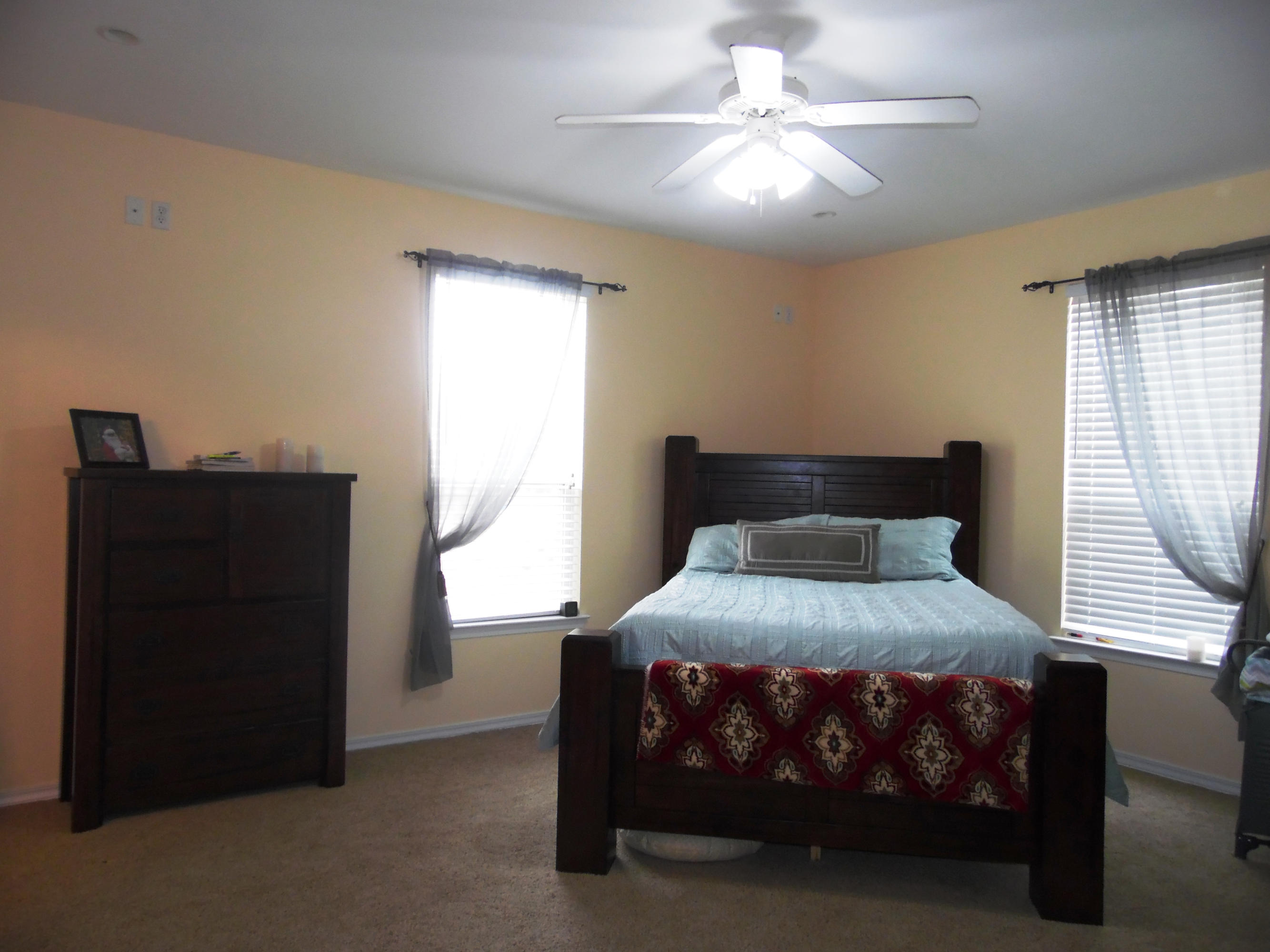 No Recorded Subdivision. - Residential