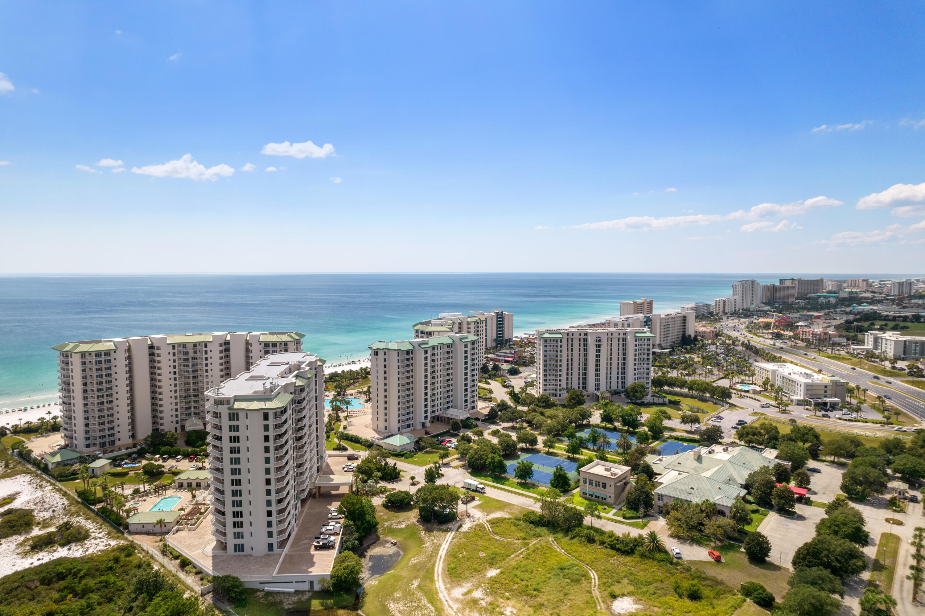 ST. MAARTEN AT SILVER SHELLS - Residential