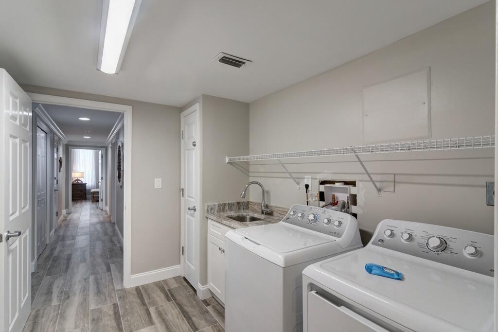 ST. MAARTEN AT SILVER SHELLS - Residential
