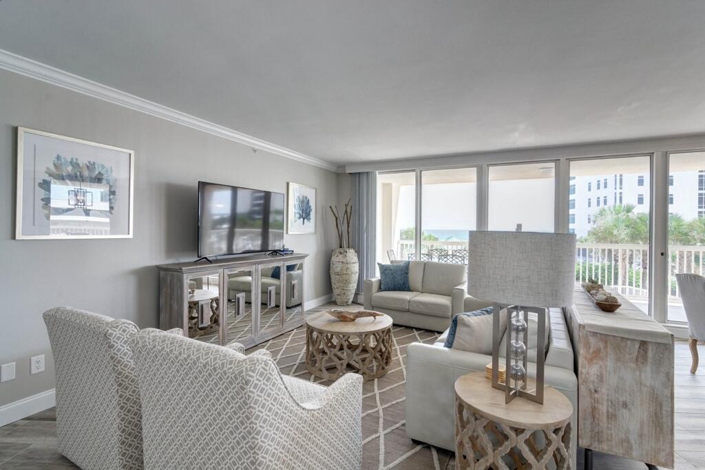 ST. MAARTEN AT SILVER SHELLS - Residential
