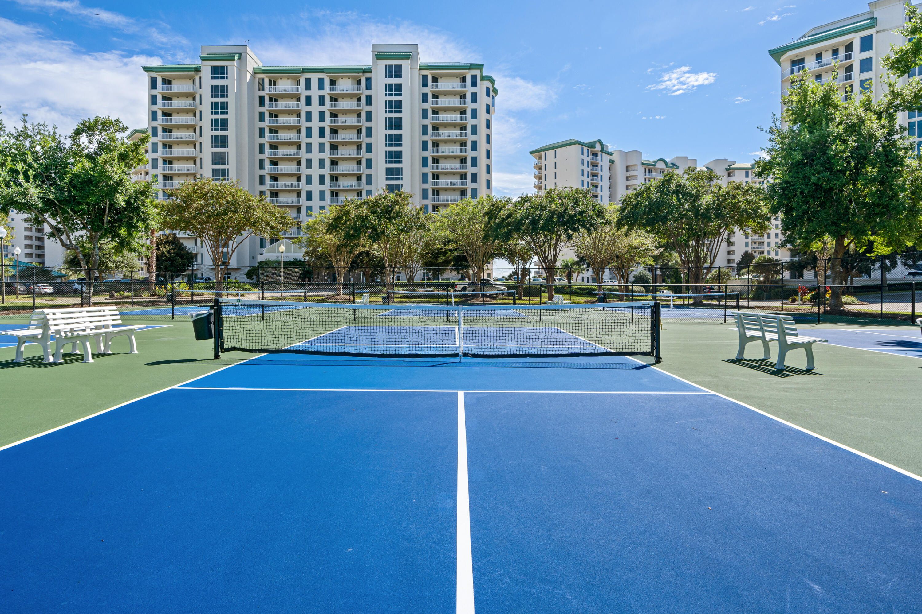 ST. MAARTEN AT SILVER SHELLS - Residential