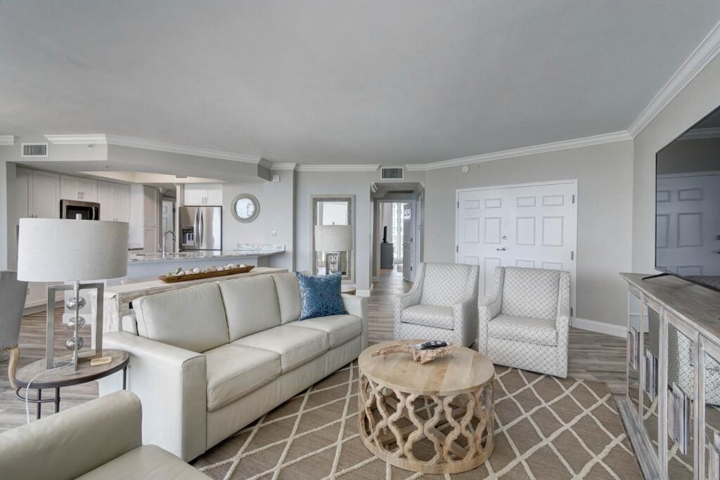 ST. MAARTEN AT SILVER SHELLS - Residential